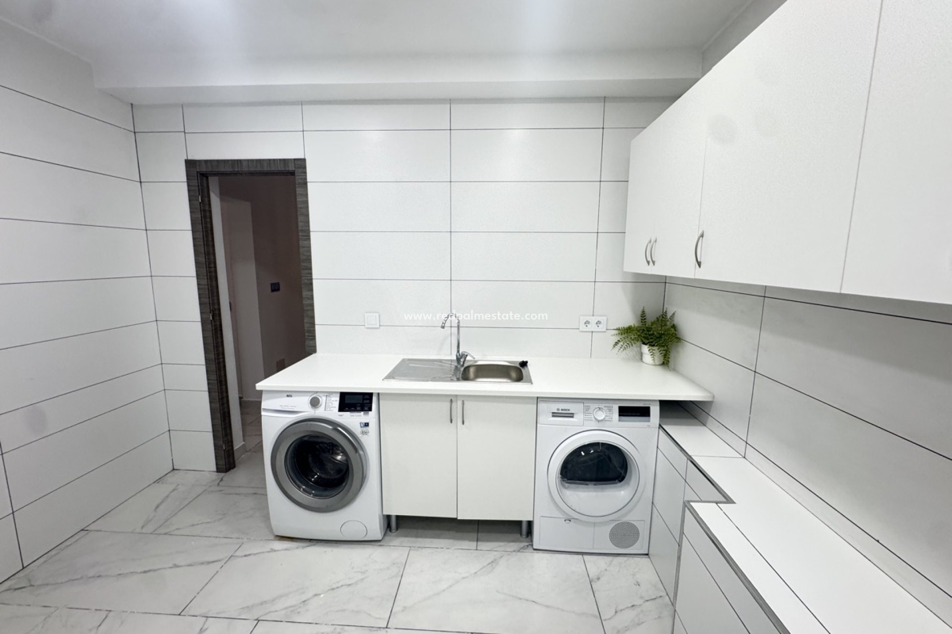 Resale - Villa -
San Miguel de Salinas