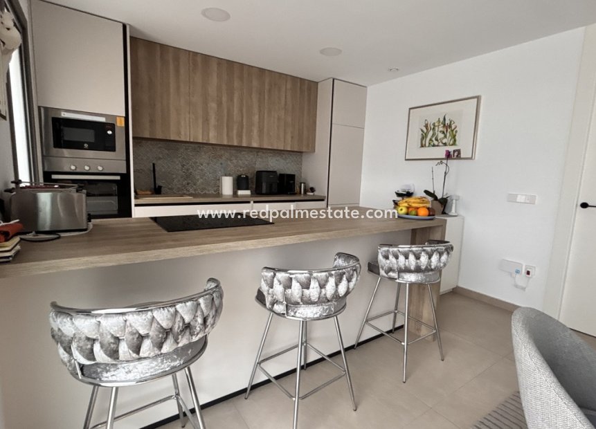 Resale - Villa -
San Miguel de Salinas