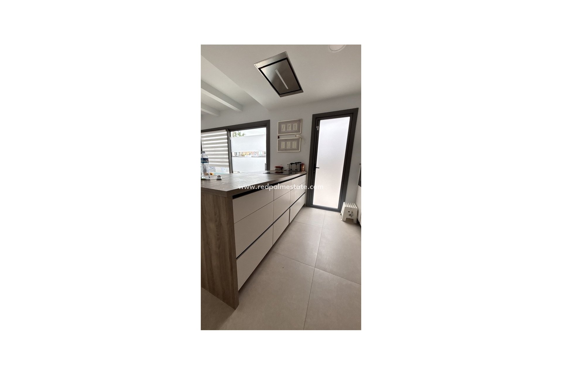 Resale - Villa -
San Miguel de Salinas