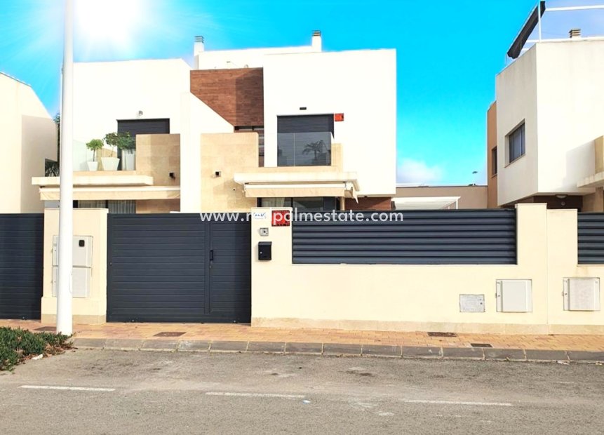 Resale - Villa -
San Pedro del Pinatar - San Pedro de Pinatar