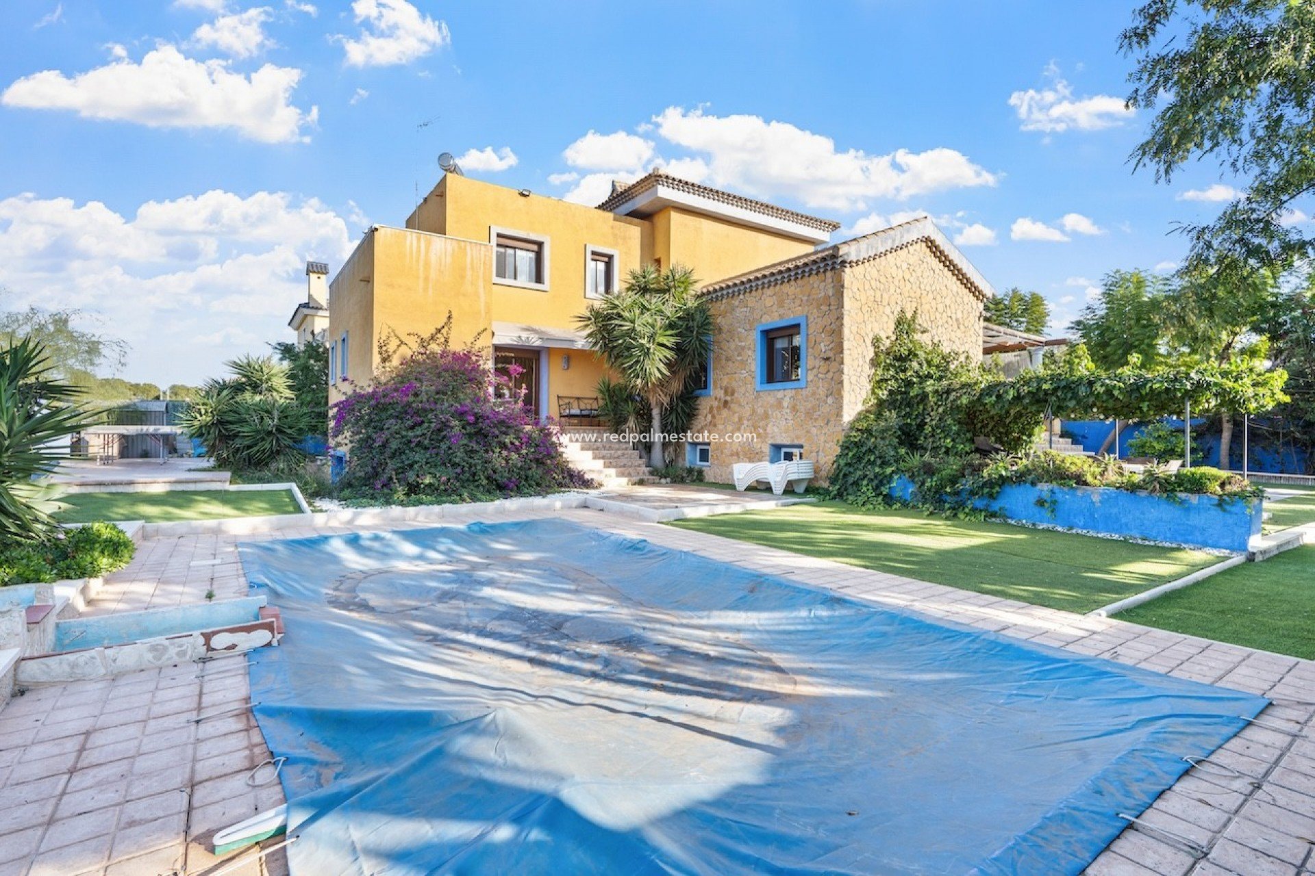 Resale - Villa -
Santa Pola - El Poble Llevanti