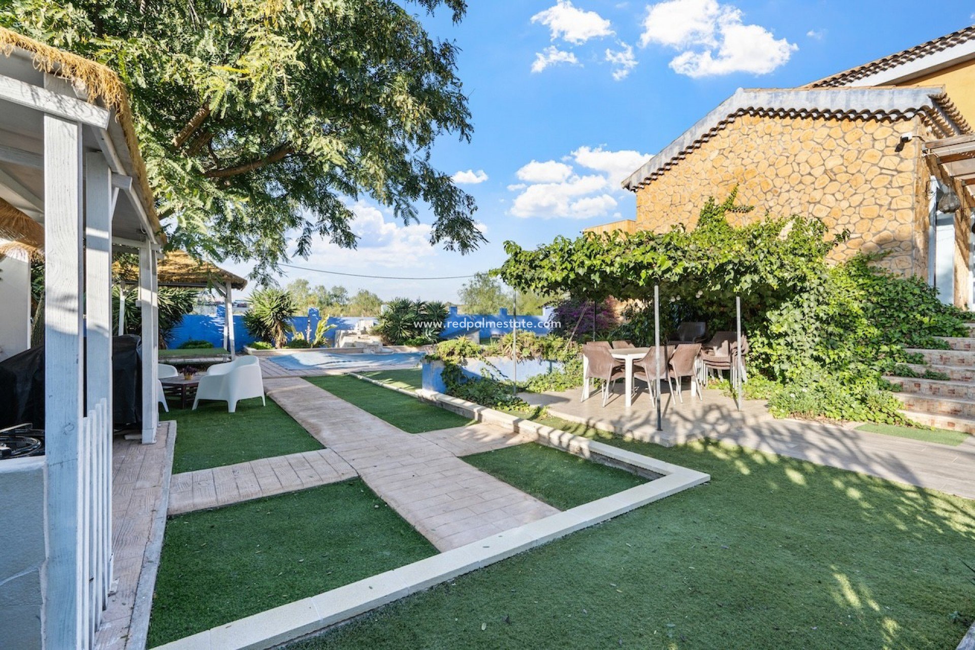 Resale - Villa -
Santa Pola - El Poble Llevanti
