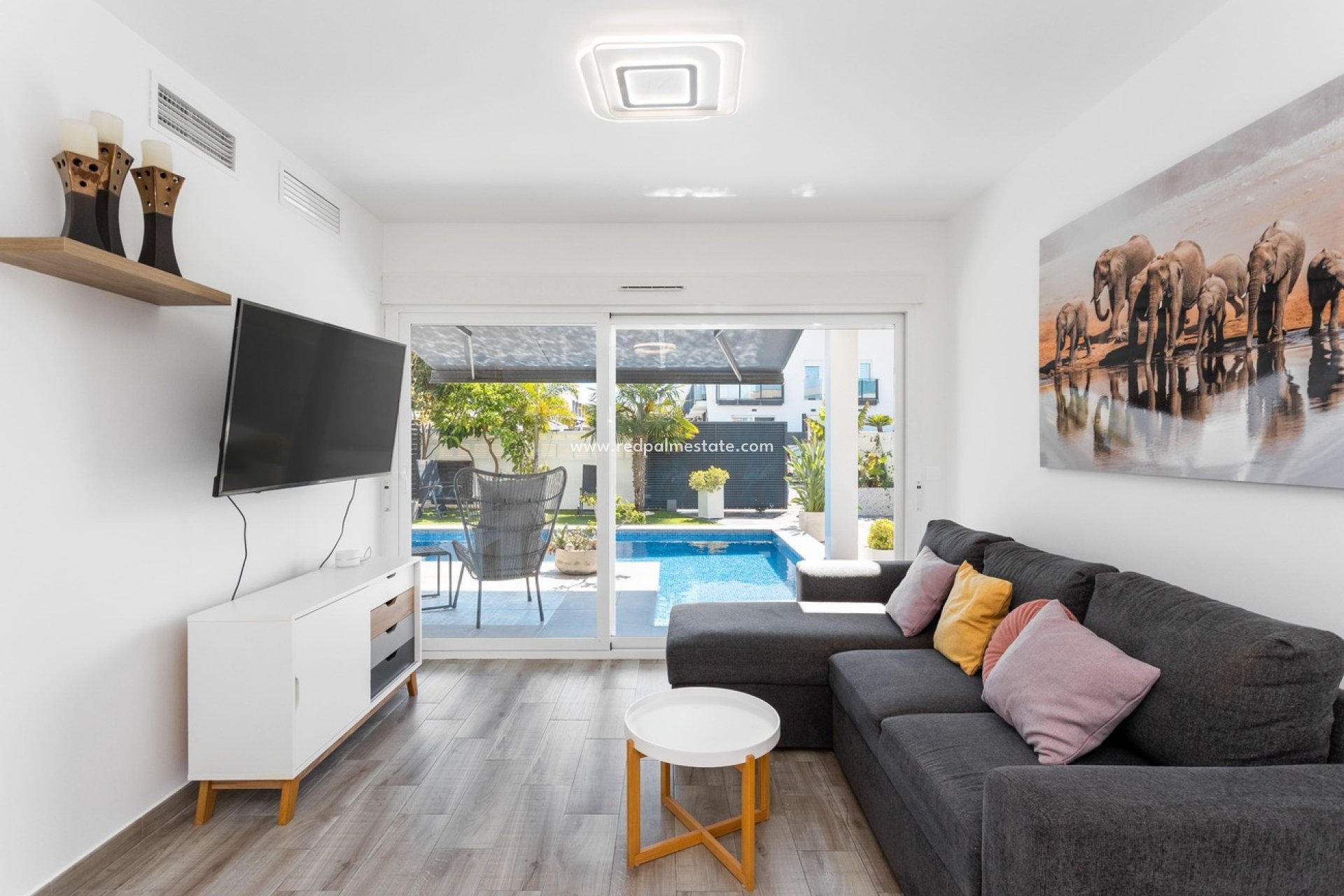 Resale - Villa -
Santa Pola - Gran Alacant