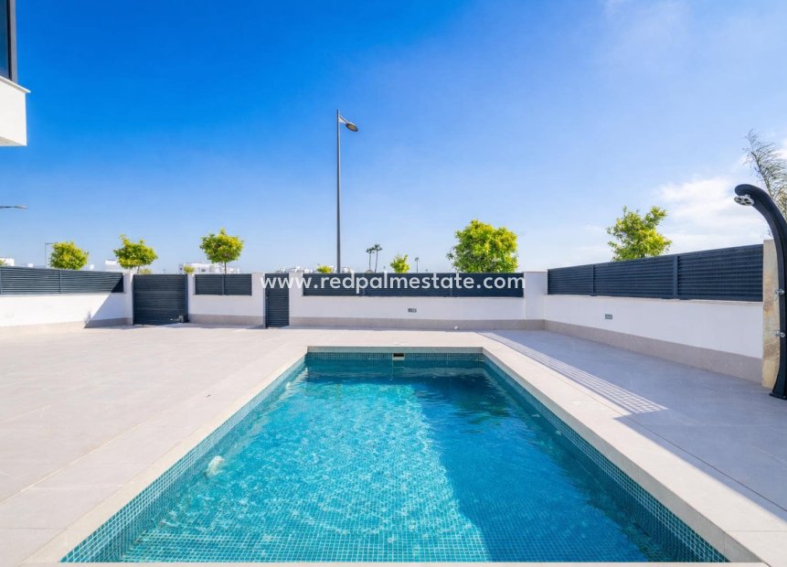 Resale - Villa -
Santa Rosalia Resort - Inland