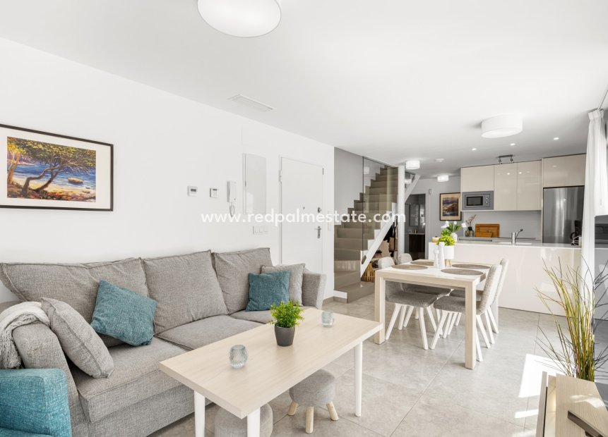 Resale - Villa -
Santiago de la Ribera - Zona de la playa