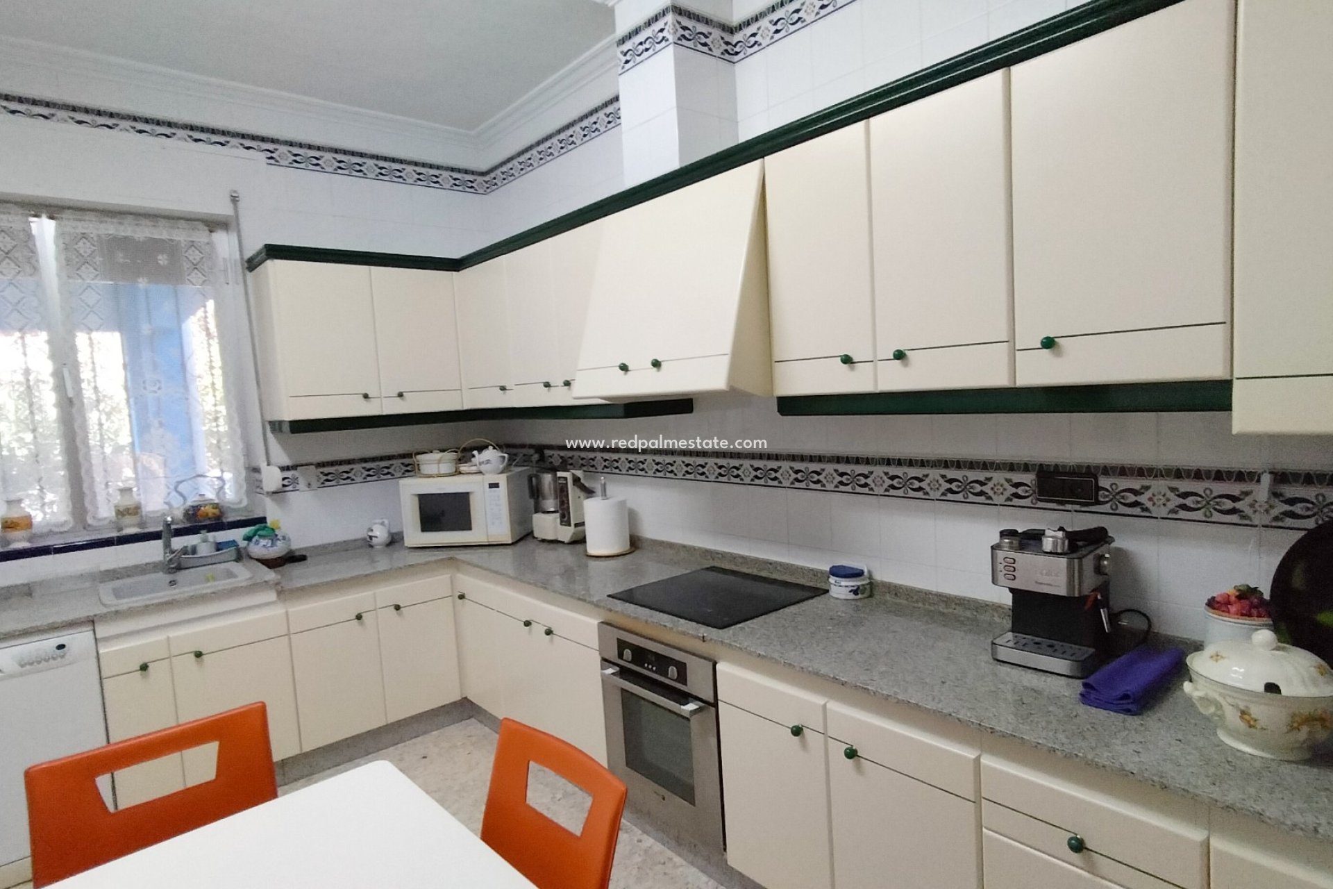 Resale - Villa -
Sax - Inland