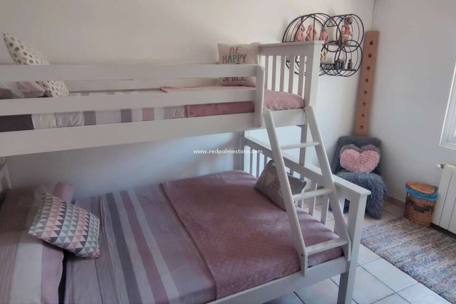 Resale - Villa -
Sax - Inland