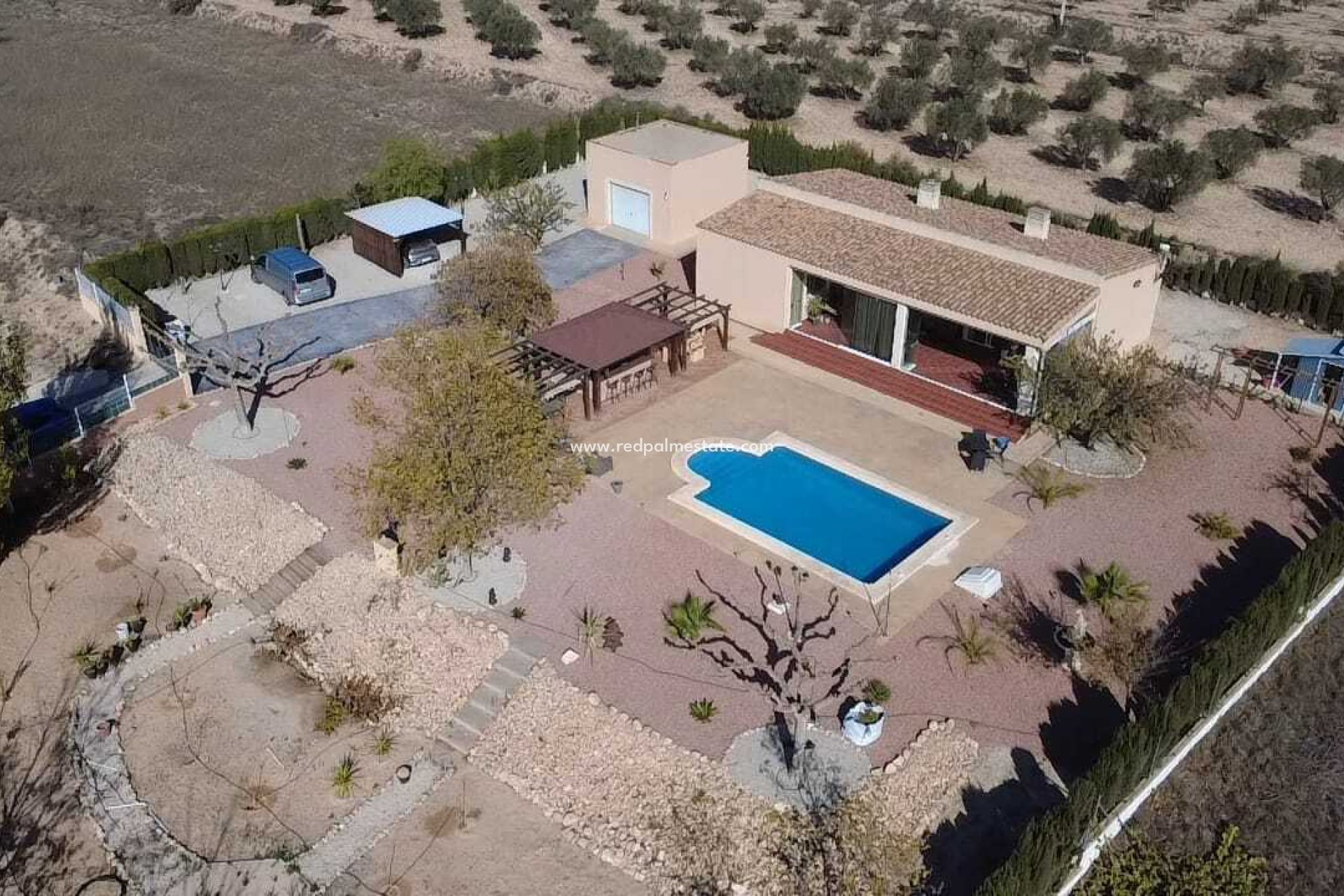 Resale - Villa -
Sax - Inland