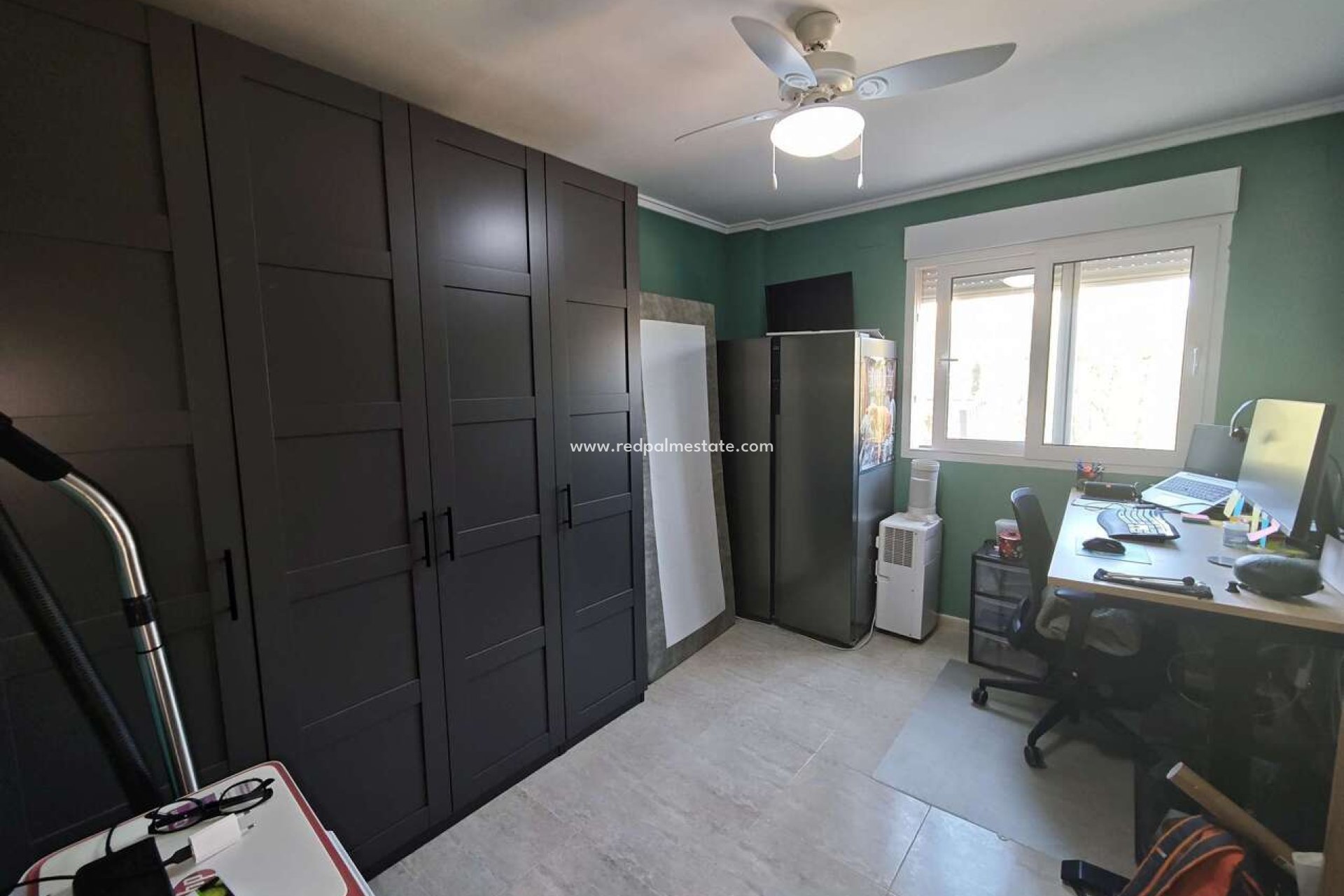 Resale - Villa -
Sax - Inland