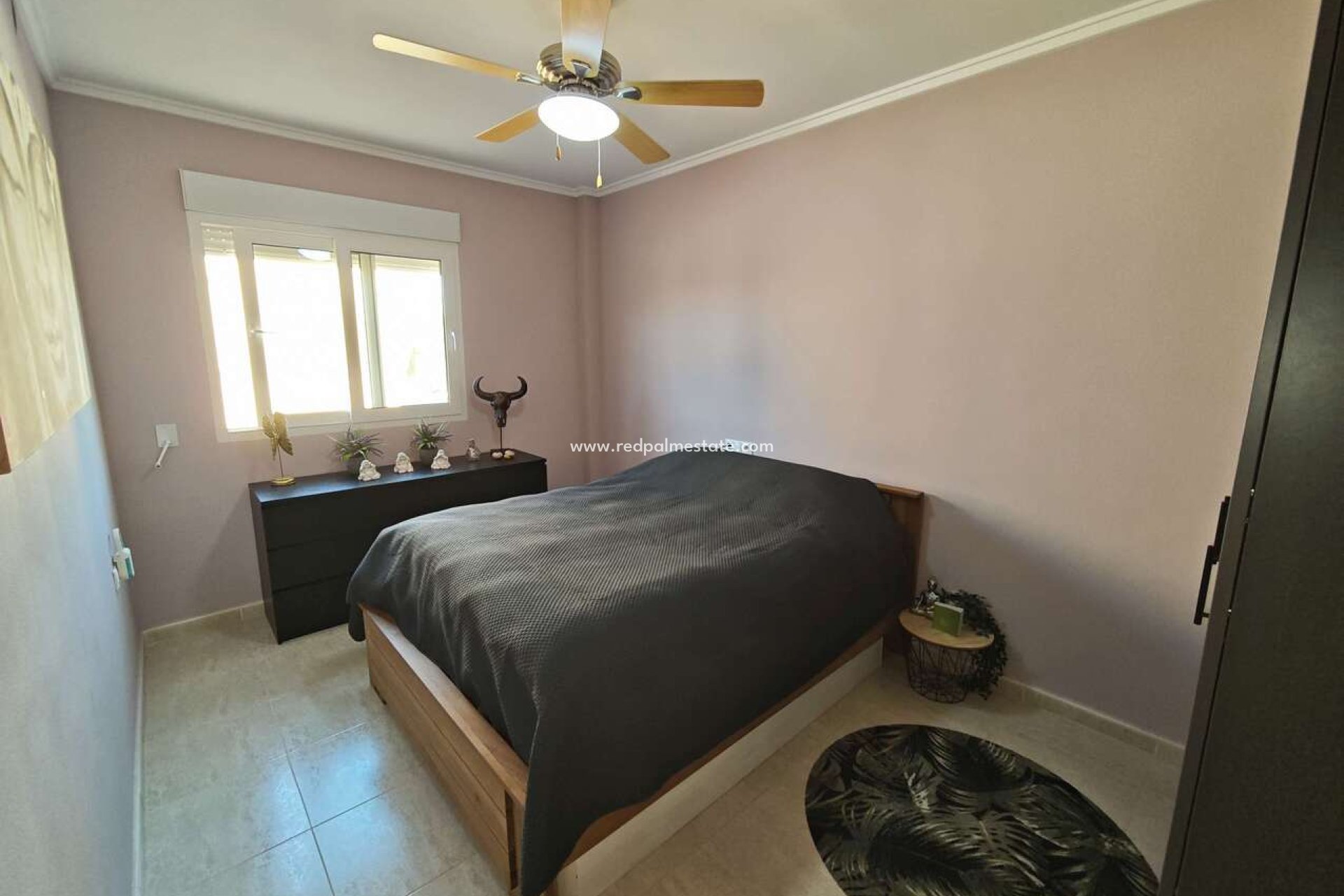 Resale - Villa -
Sax - Inland