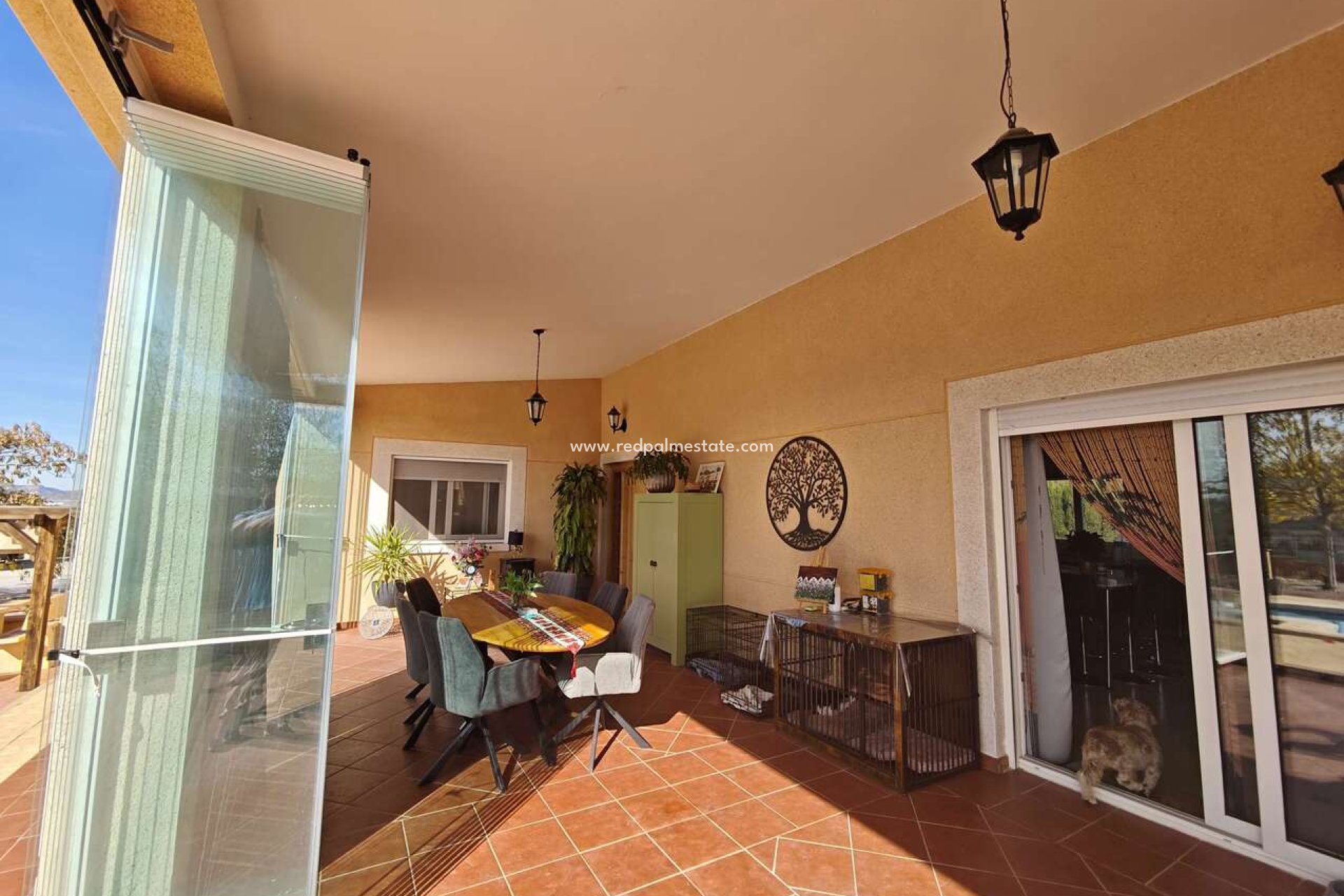 Resale - Villa -
Sax - Inland