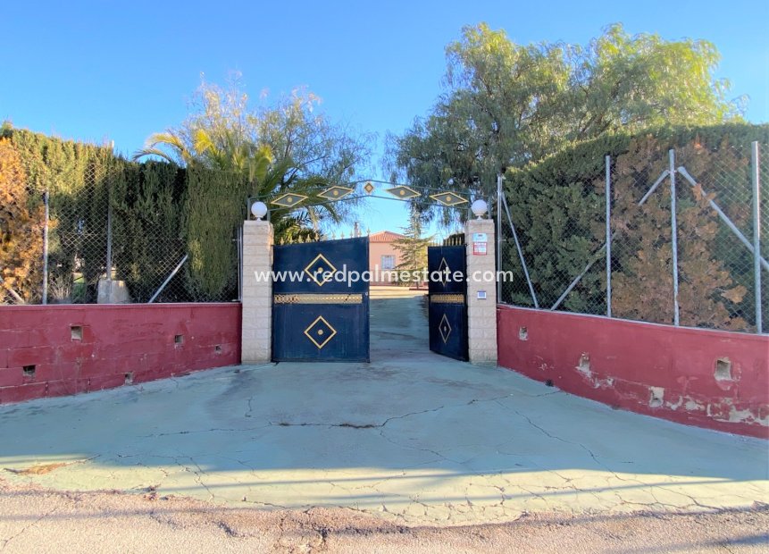 Resale - Villa -
Sax