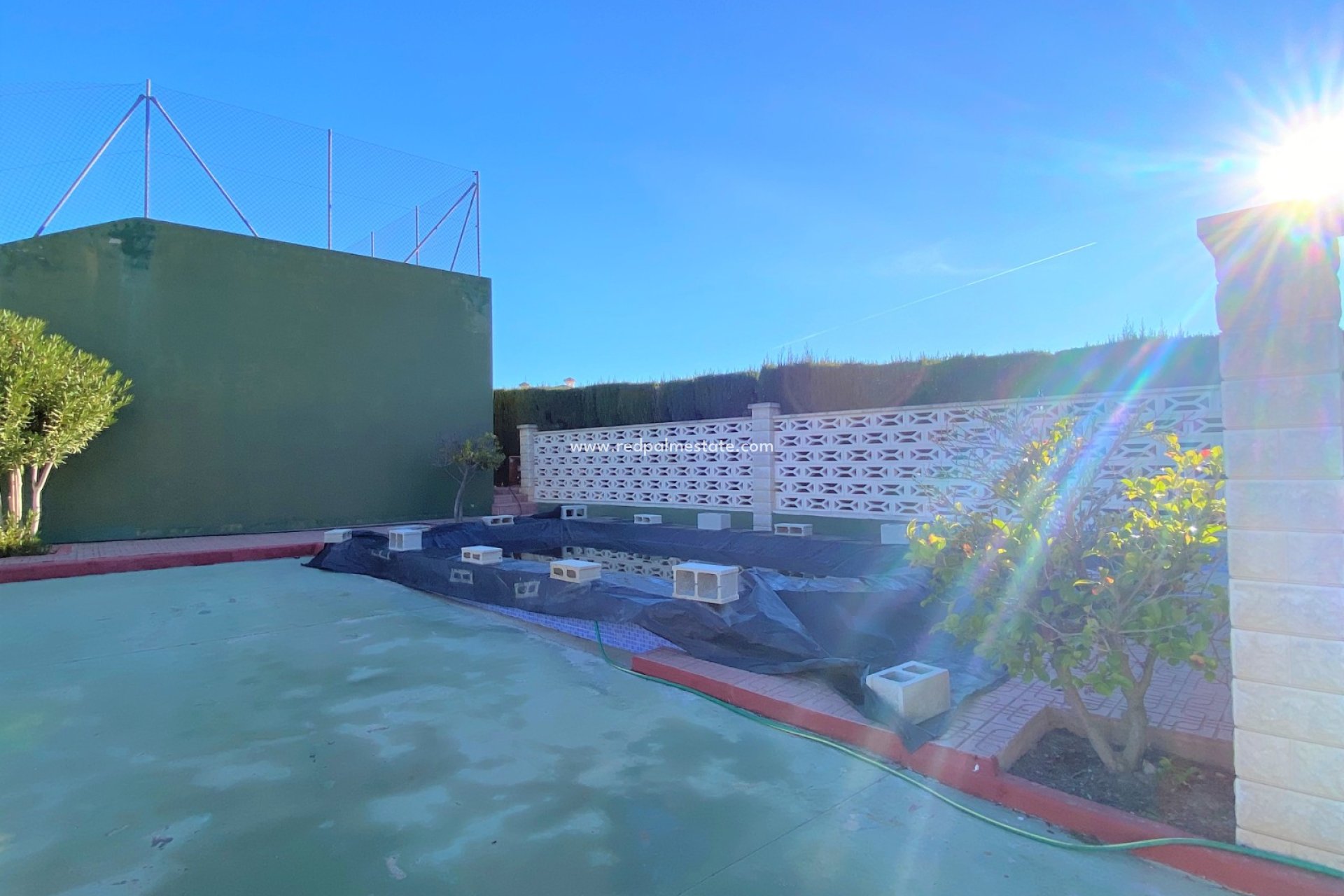 Resale - Villa -
Sax