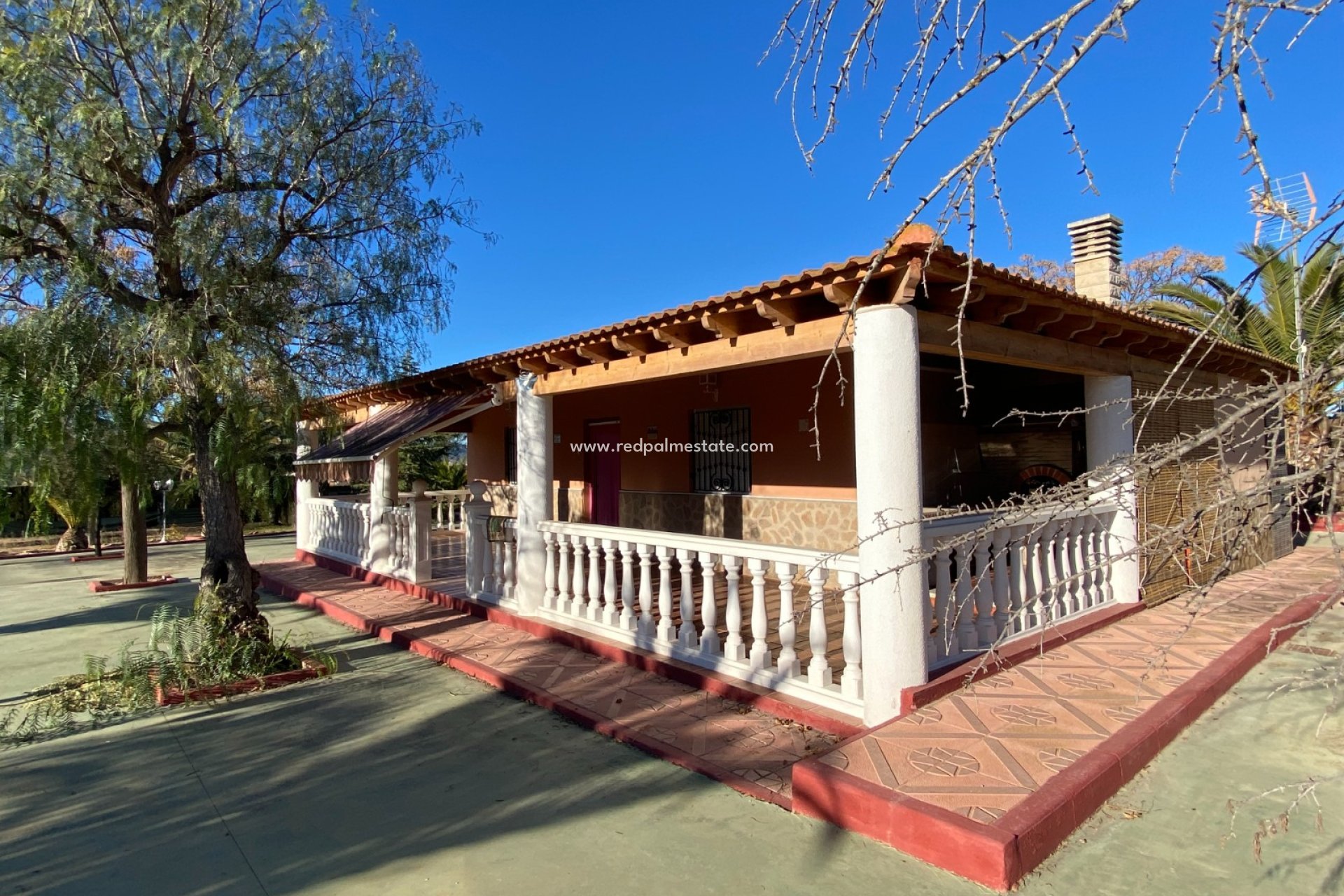 Resale - Villa -
Sax