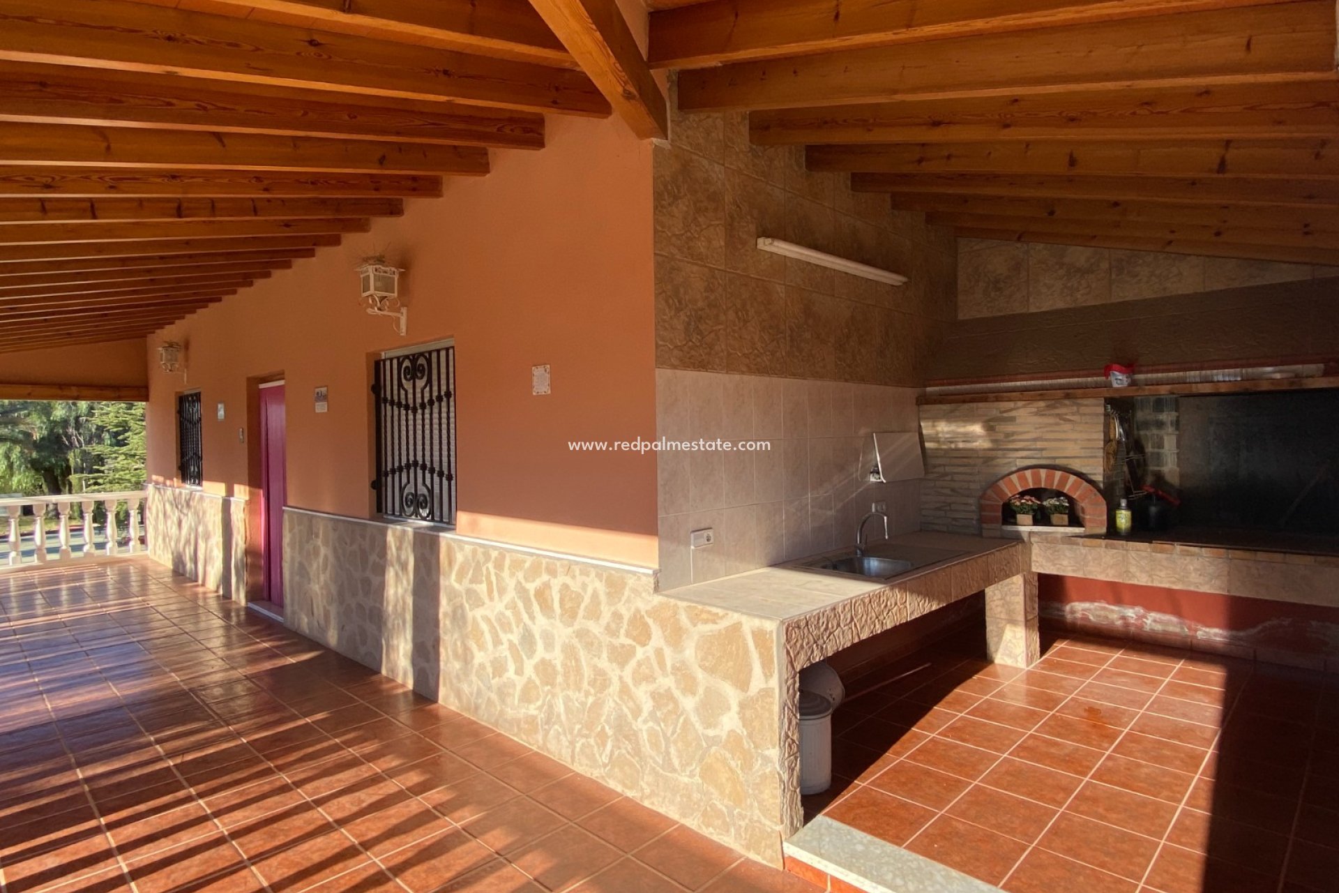 Resale - Villa -
Sax