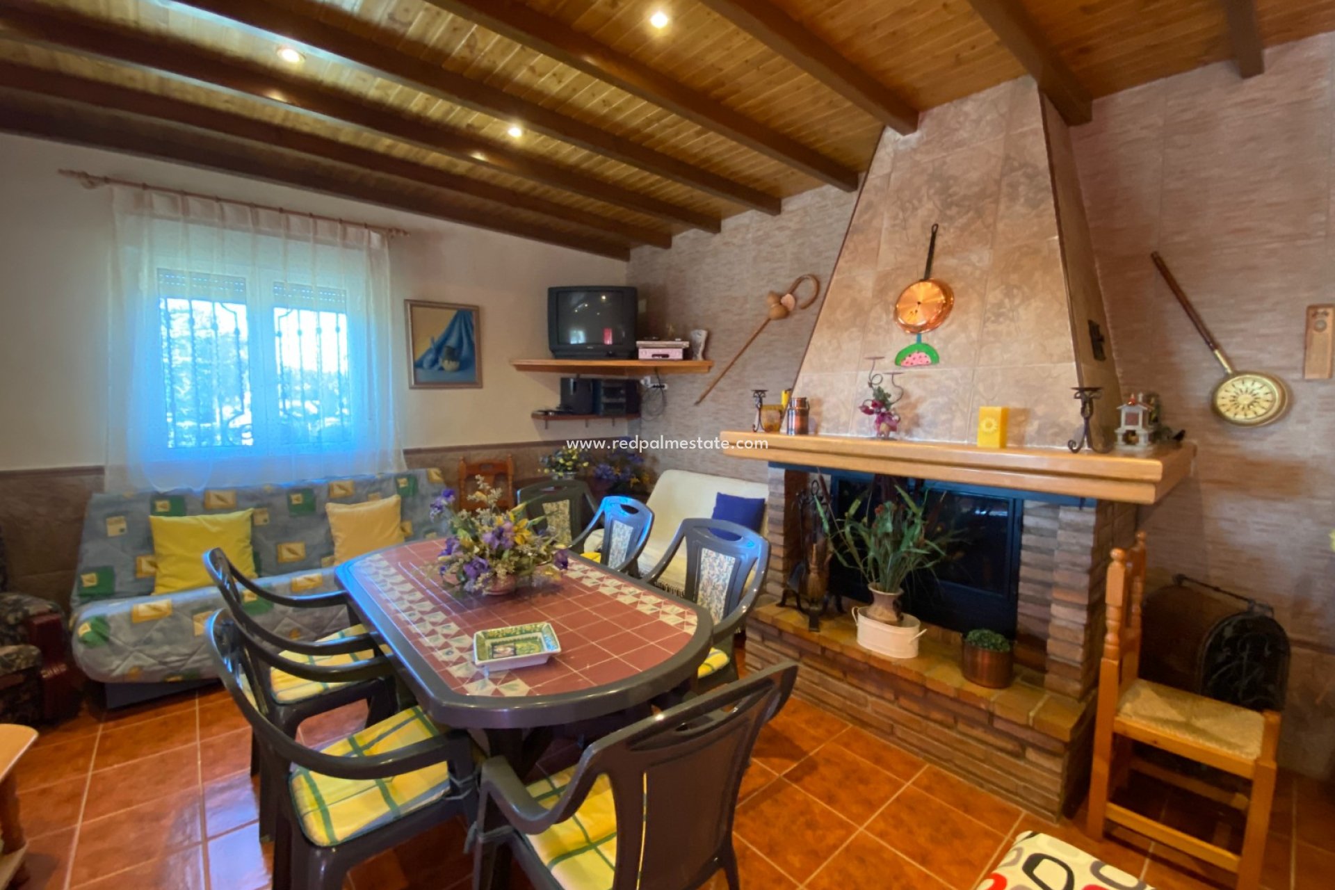 Resale - Villa -
Sax