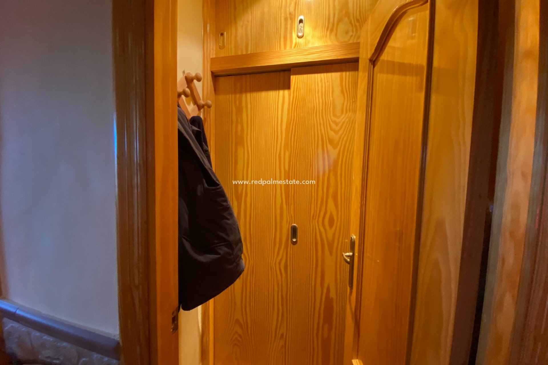 Resale - Villa -
Sax