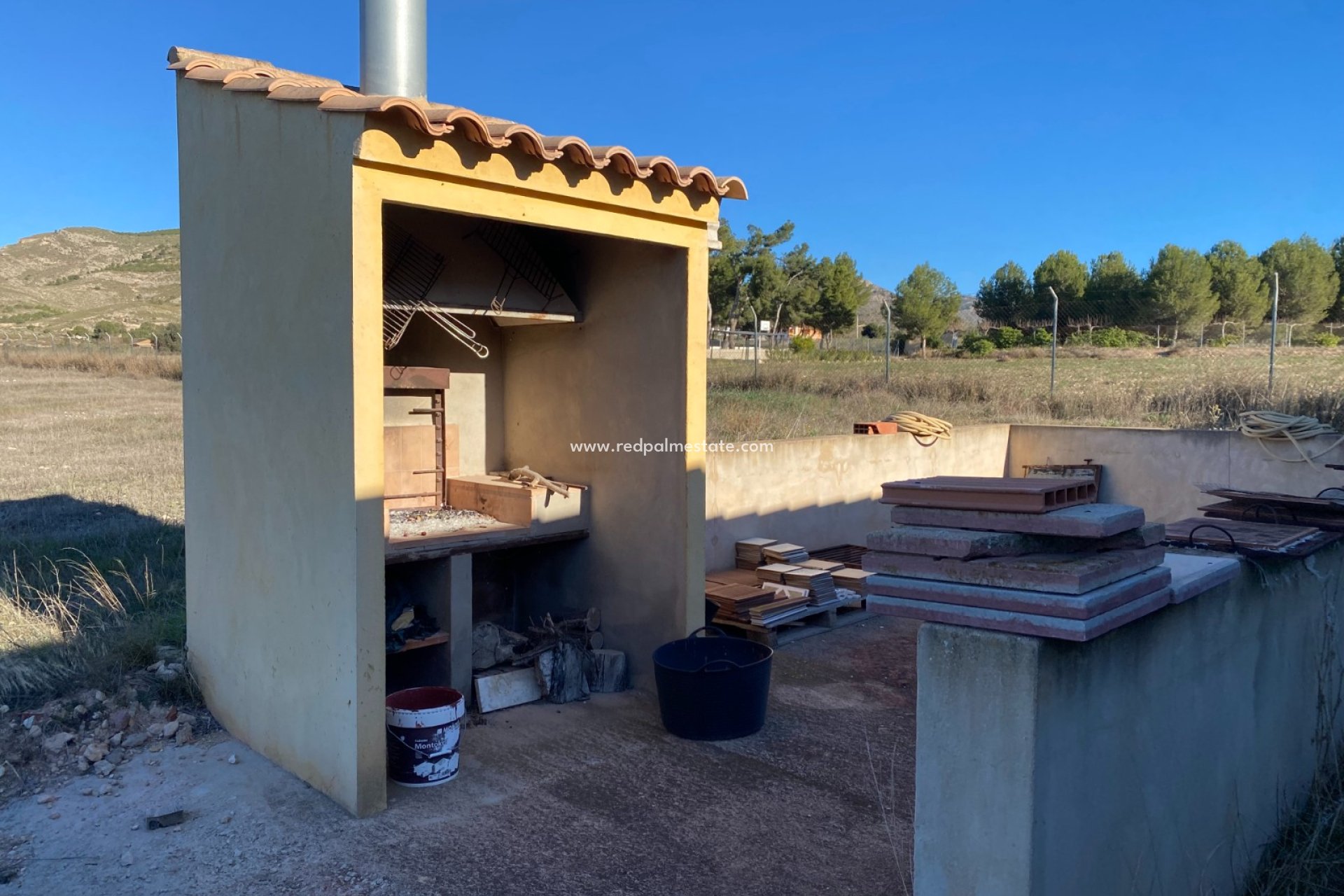 Resale - Villa -
Sax