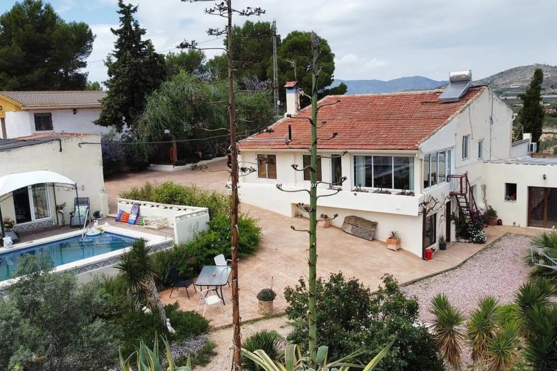 Resale - Villa -
Sax