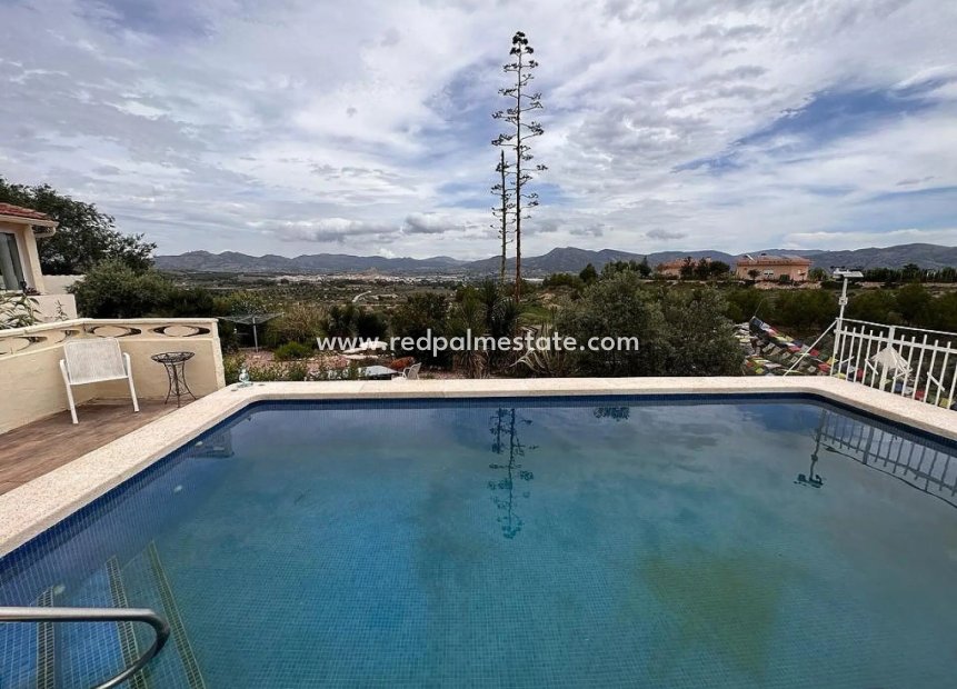 Resale - Villa -
Sax