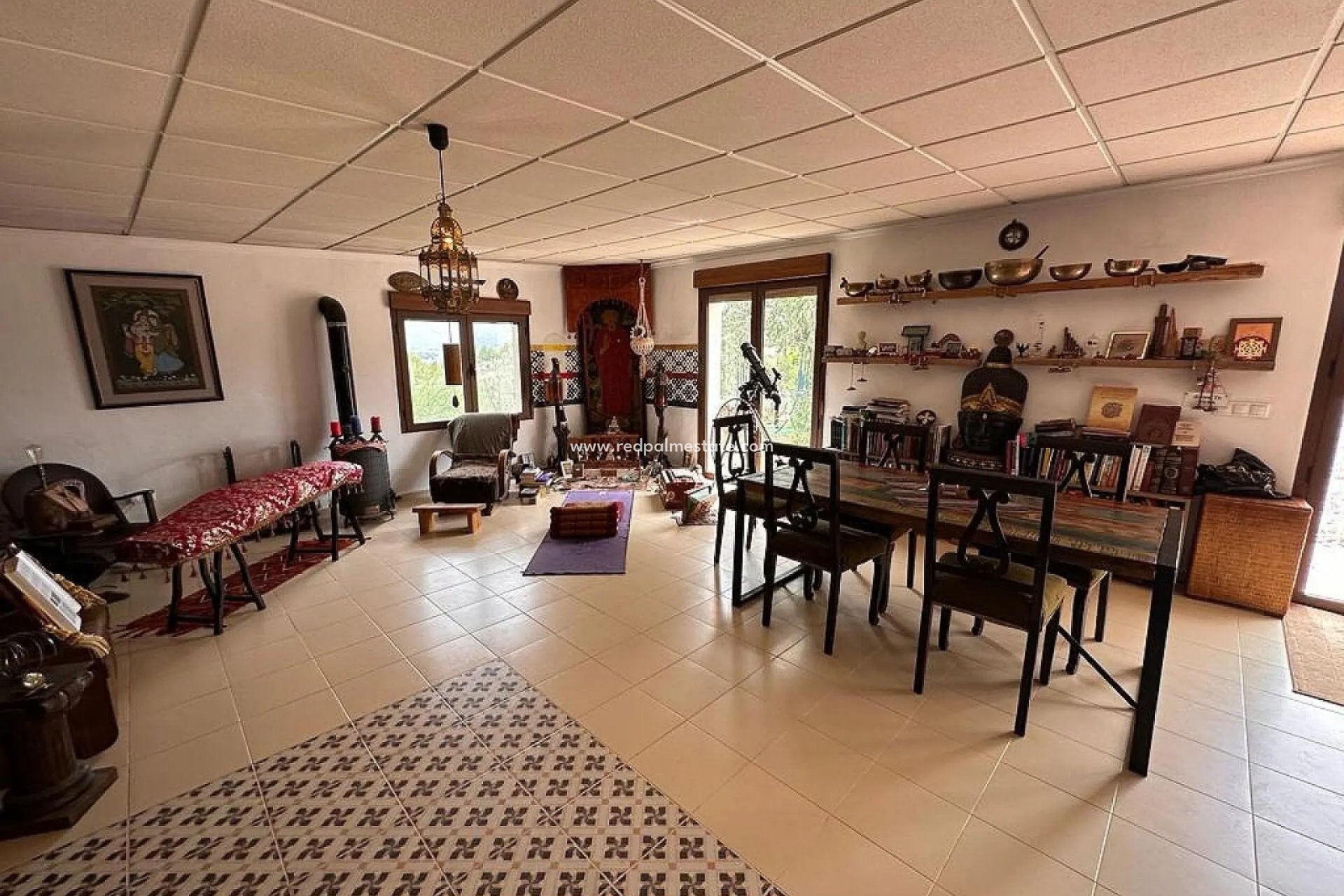 Resale - Villa -
Sax