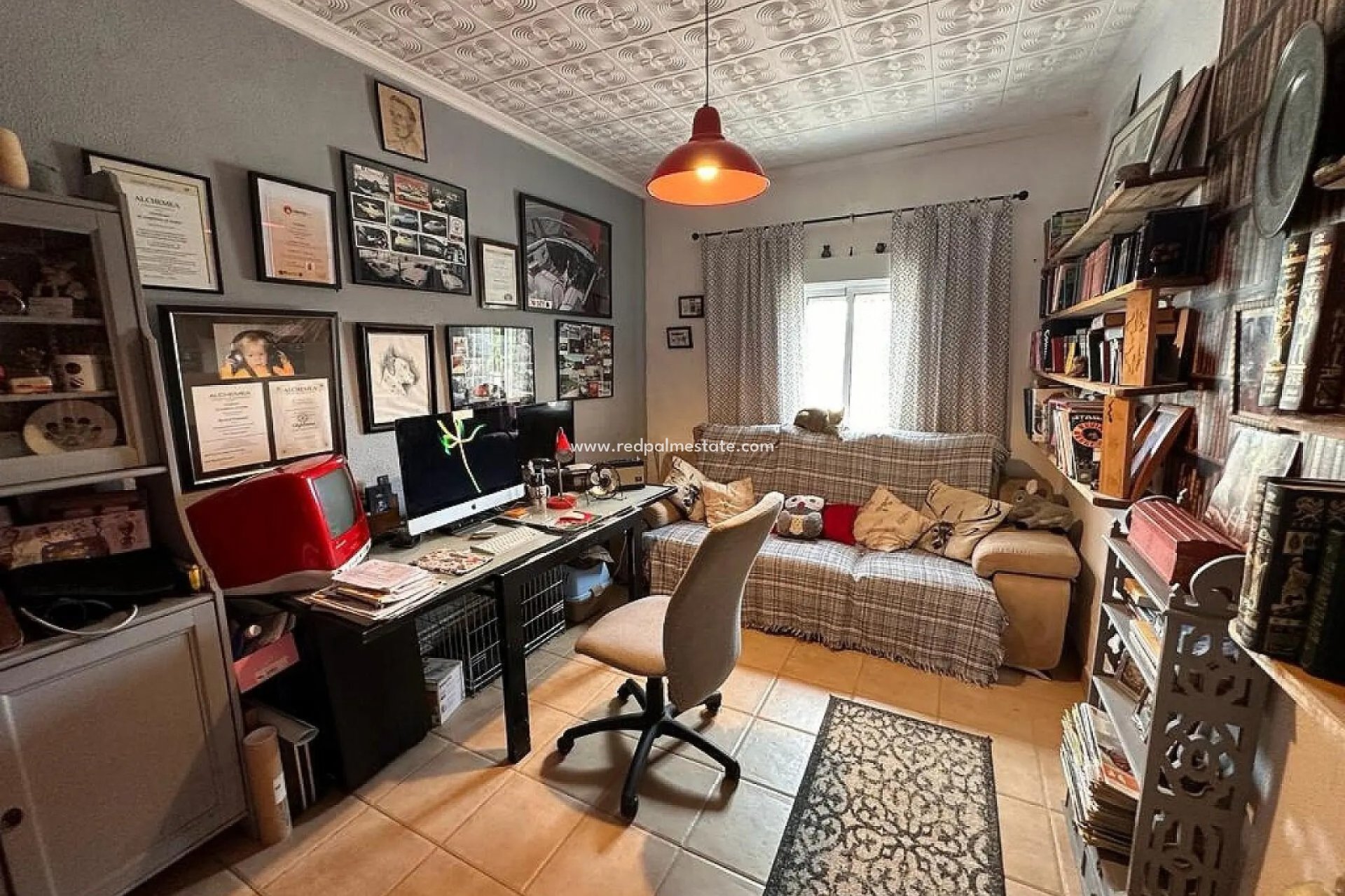 Resale - Villa -
Sax