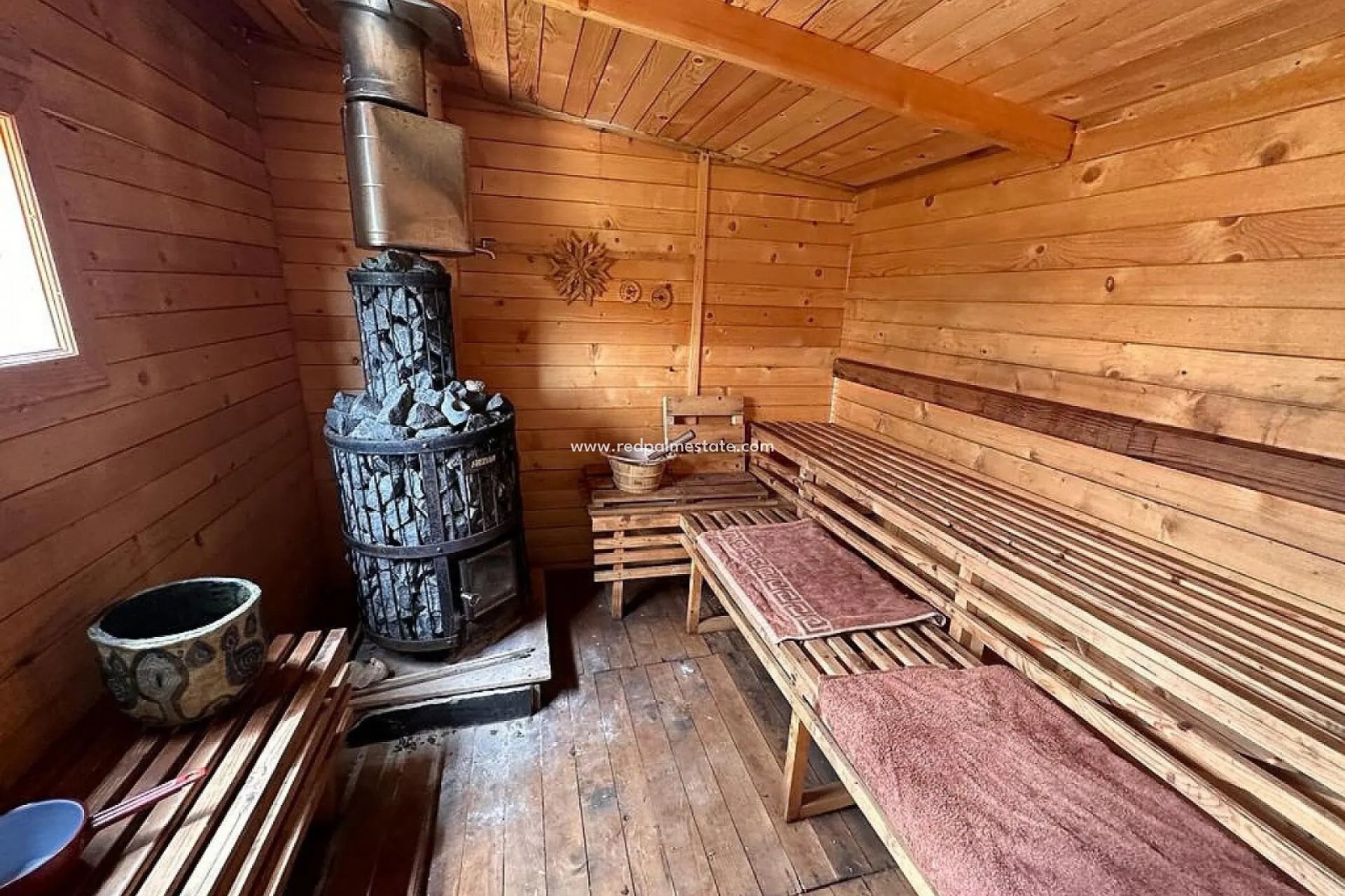 Resale - Villa -
Sax