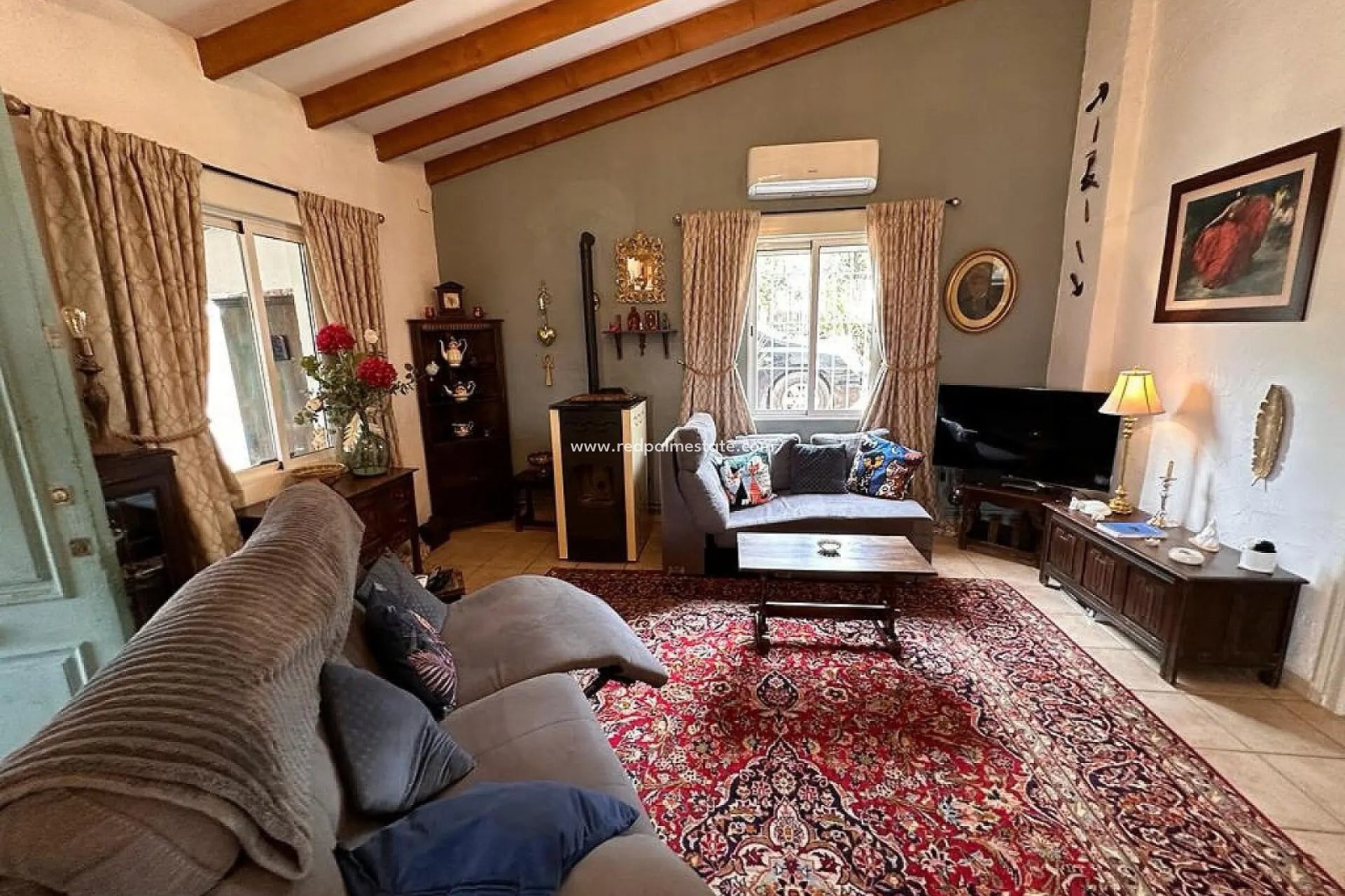 Resale - Villa -
Sax