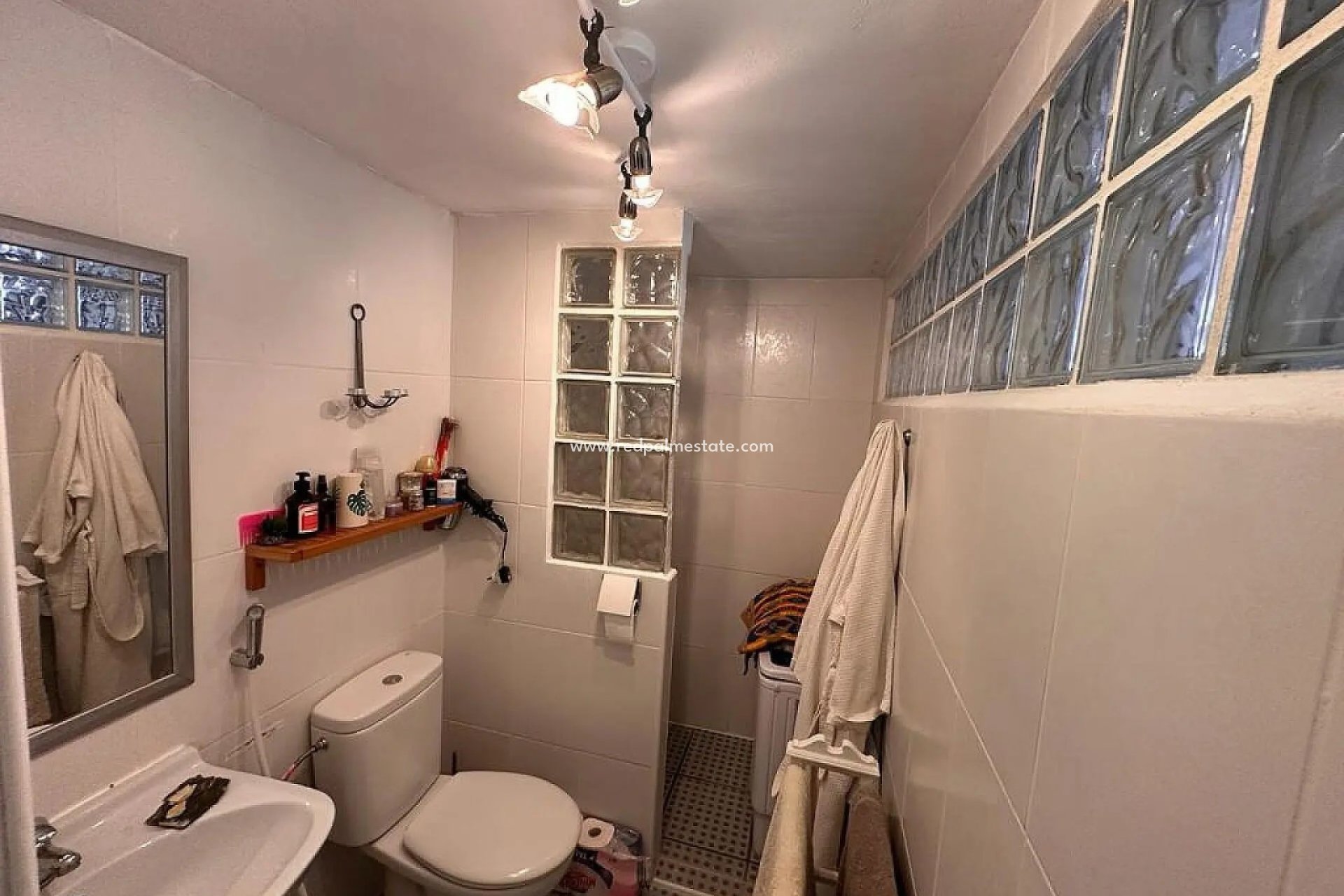 Resale - Villa -
Sax