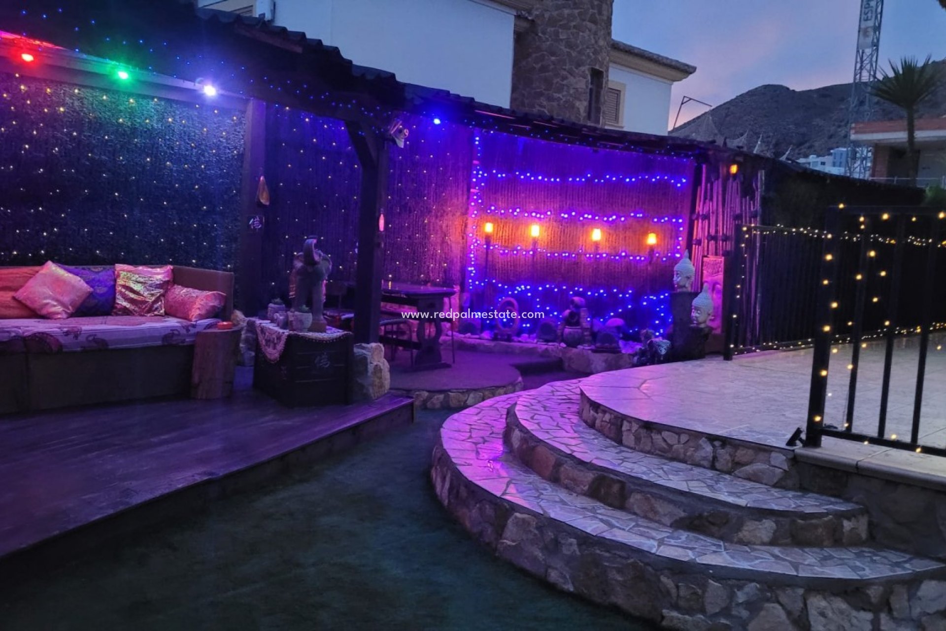 Resale - Villa -
Sierra Cortina - Inland