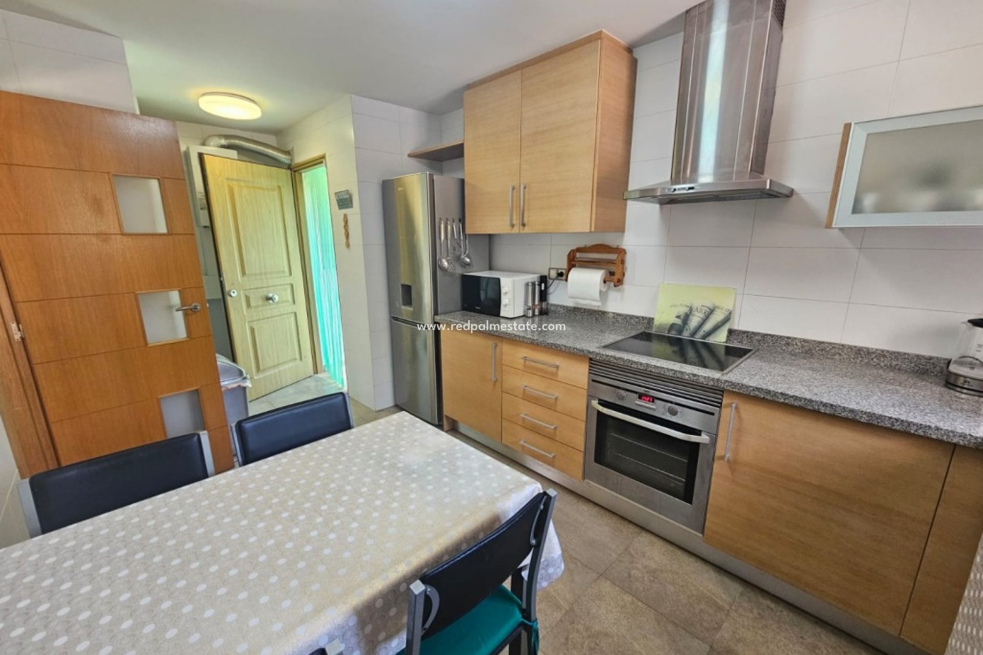 Resale - Villa -
Sierra Cortina - Inland