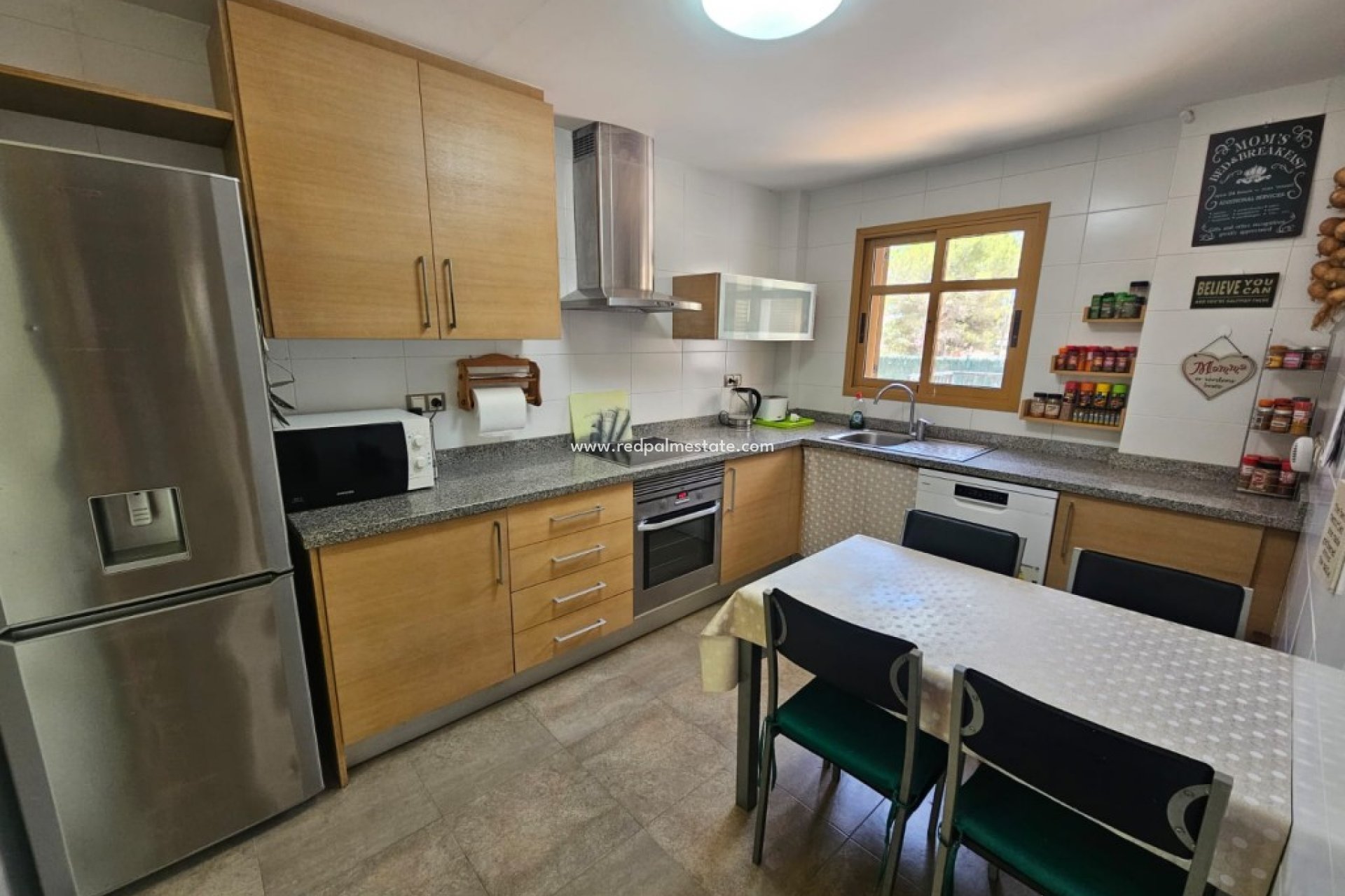 Resale - Villa -
Sierra Cortina - Inland