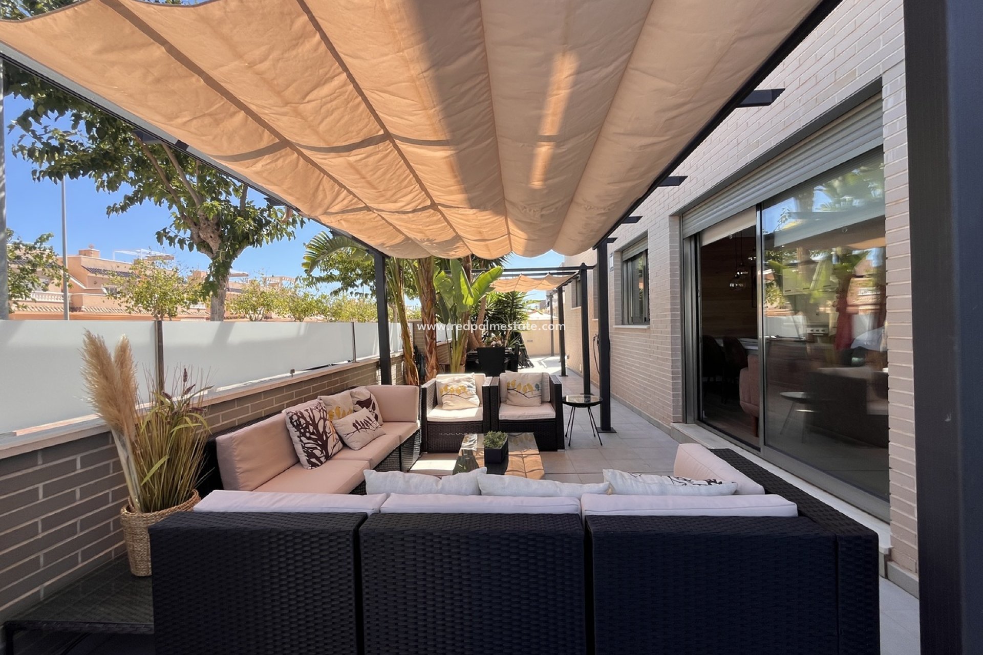 Resale - Villa -
Torre de la Horadada - Costa Blanca