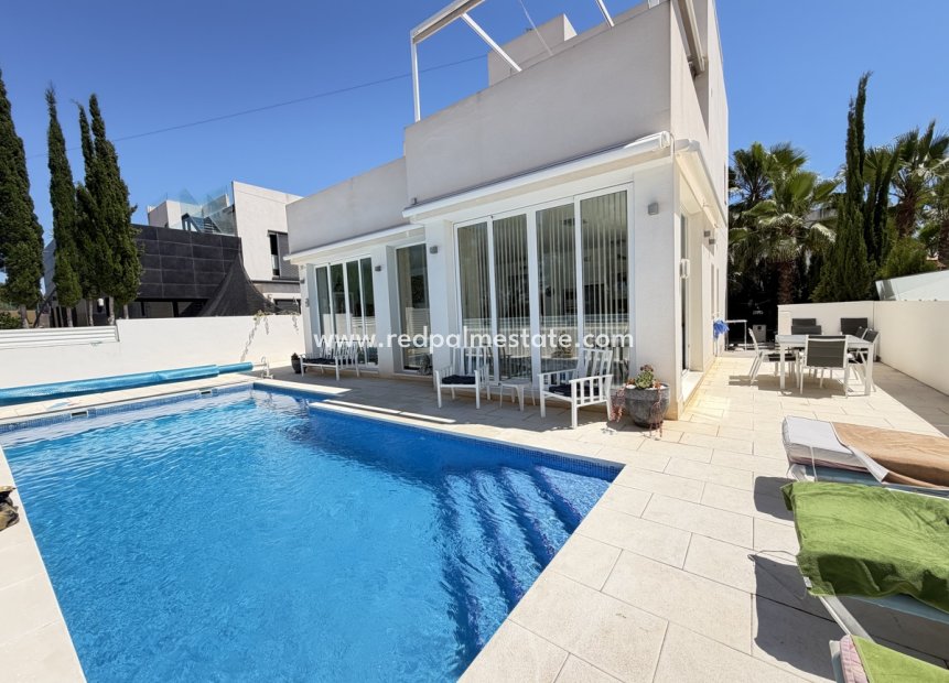 Resale - Villa -
Torre de la Horadada - Mil Palmeras