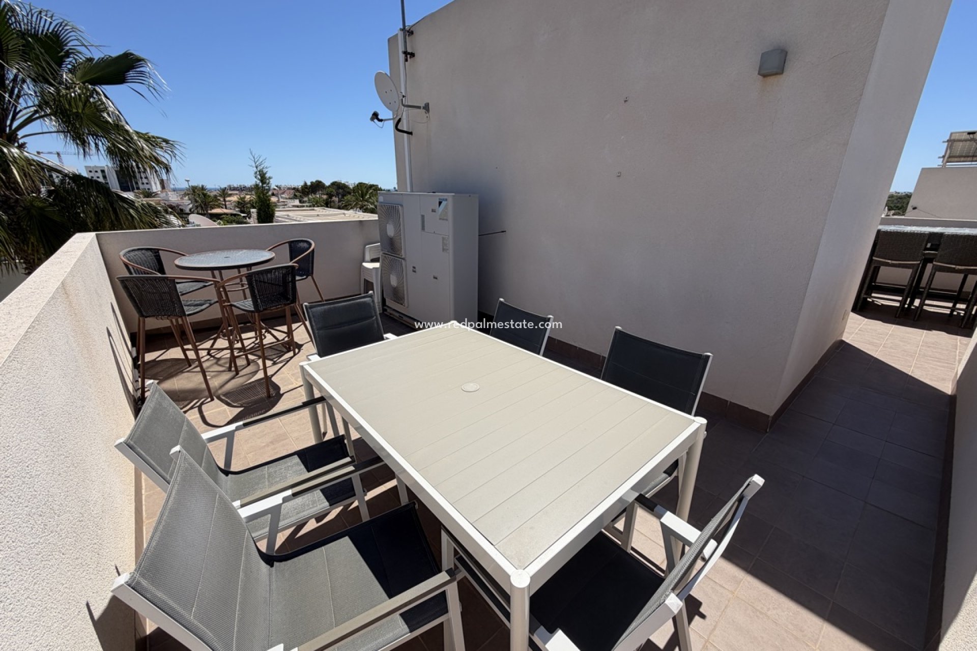 Resale - Villa -
Torre de la Horadada - Mil Palmeras
