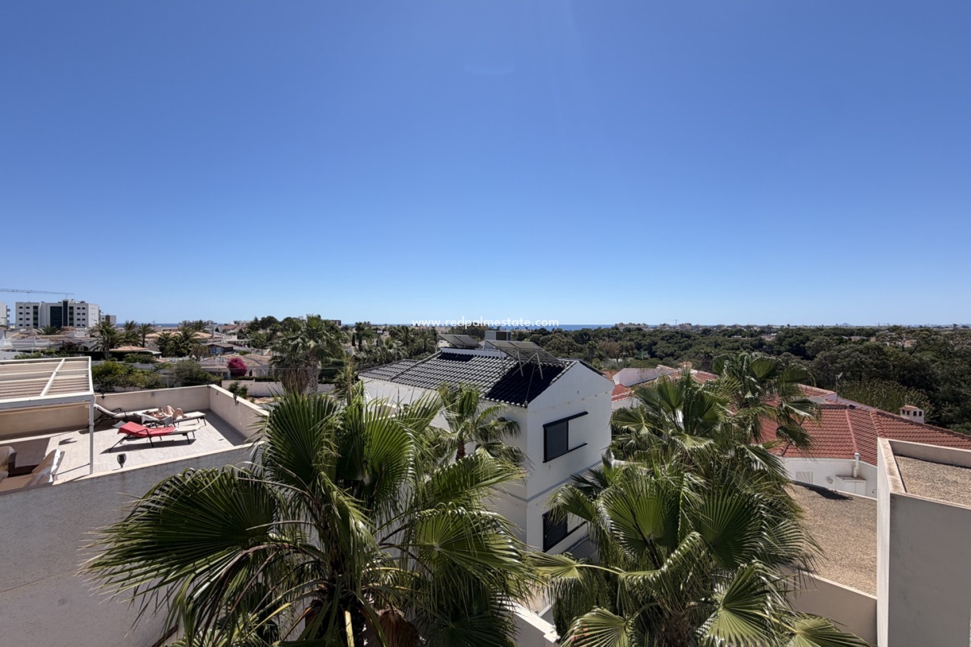 Resale - Villa -
Torre de la Horadada - Mil Palmeras
