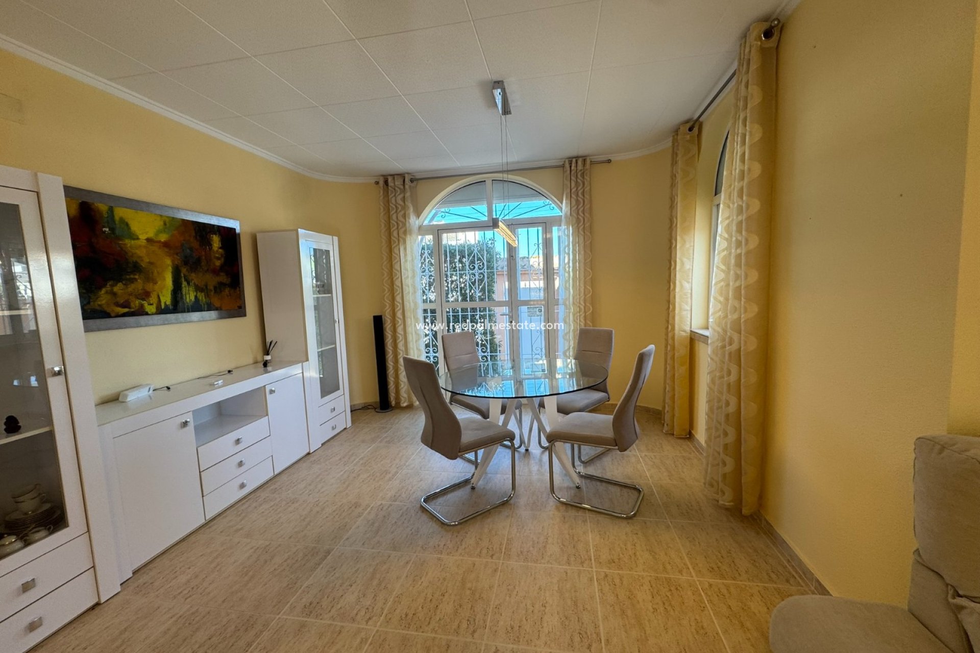 Resale - Villa -
Torre de la Horadada - Mil Palmeras