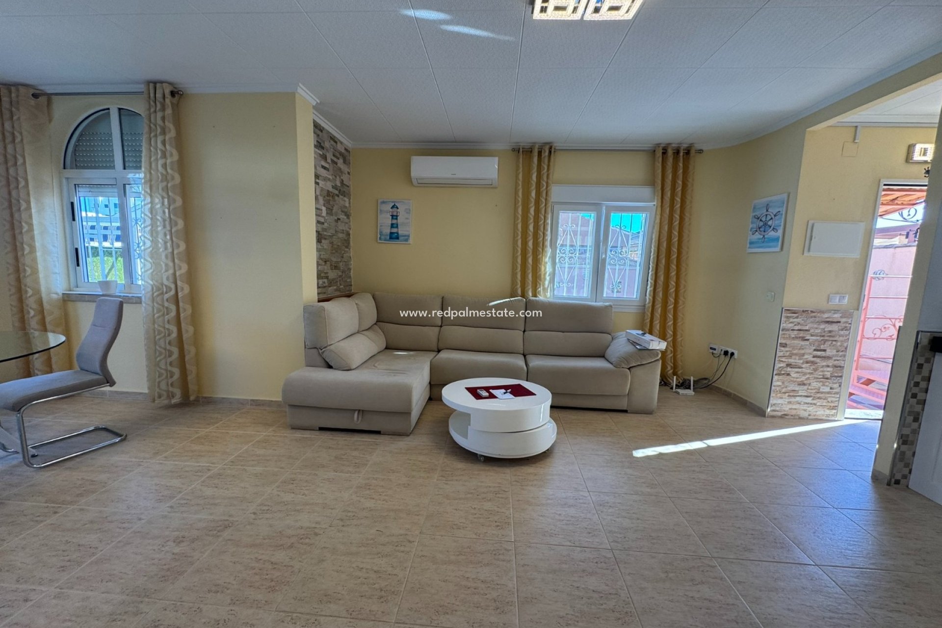 Resale - Villa -
Torre de la Horadada - Mil Palmeras