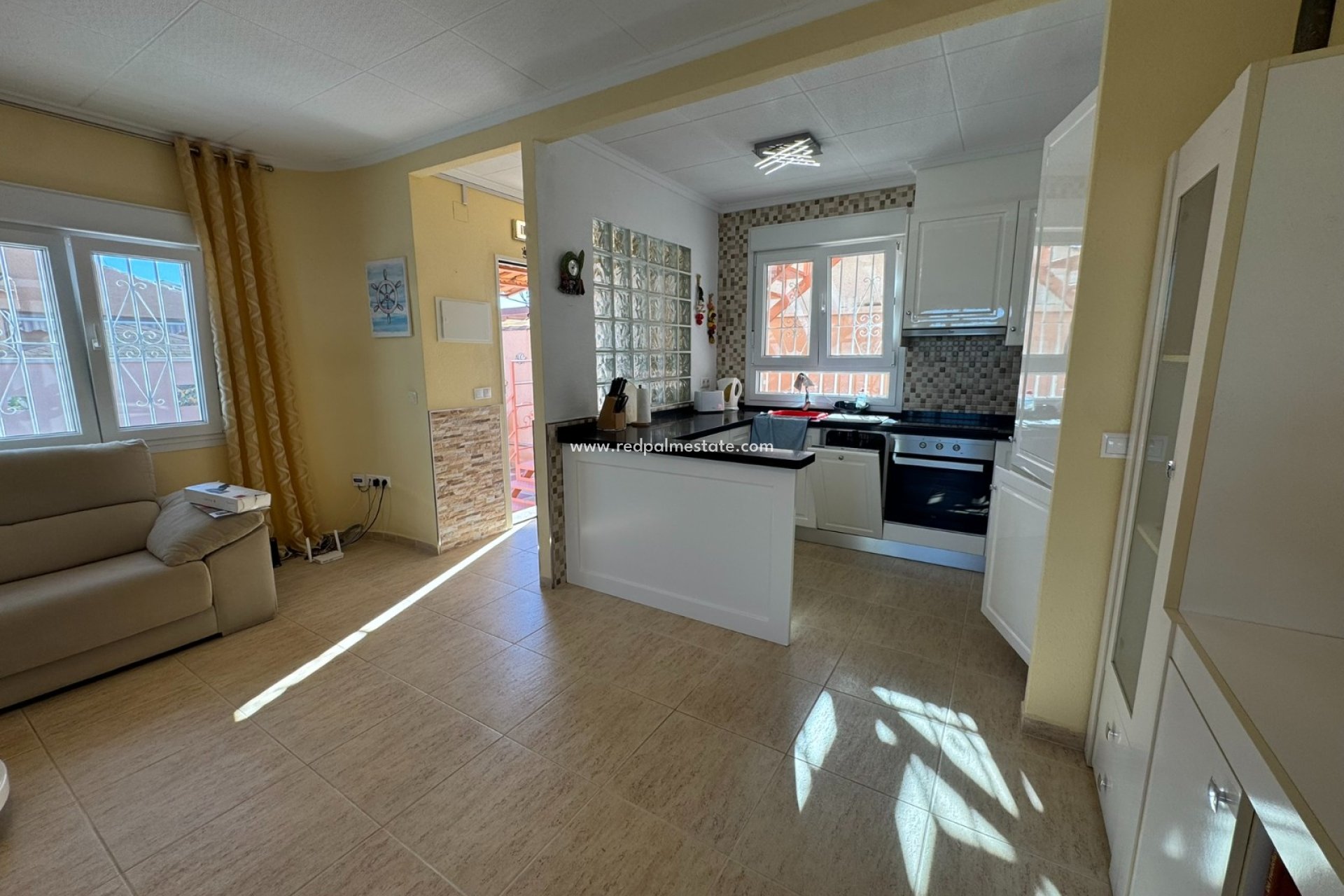 Resale - Villa -
Torre de la Horadada - Mil Palmeras