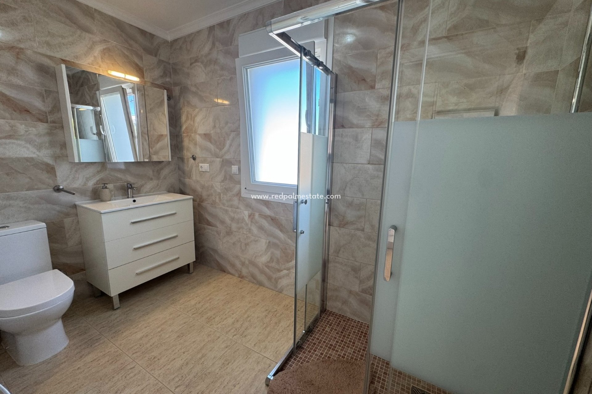 Resale - Villa -
Torre de la Horadada - Mil Palmeras