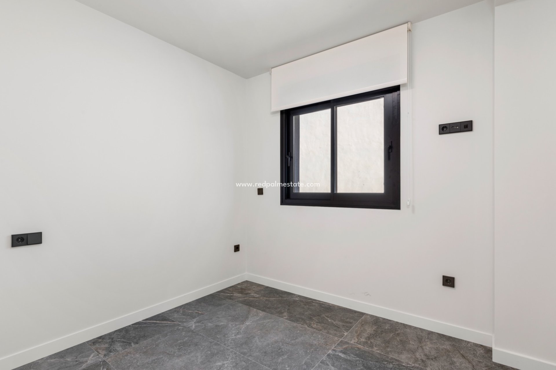 Resale - Villa -
Torre de la Horadada