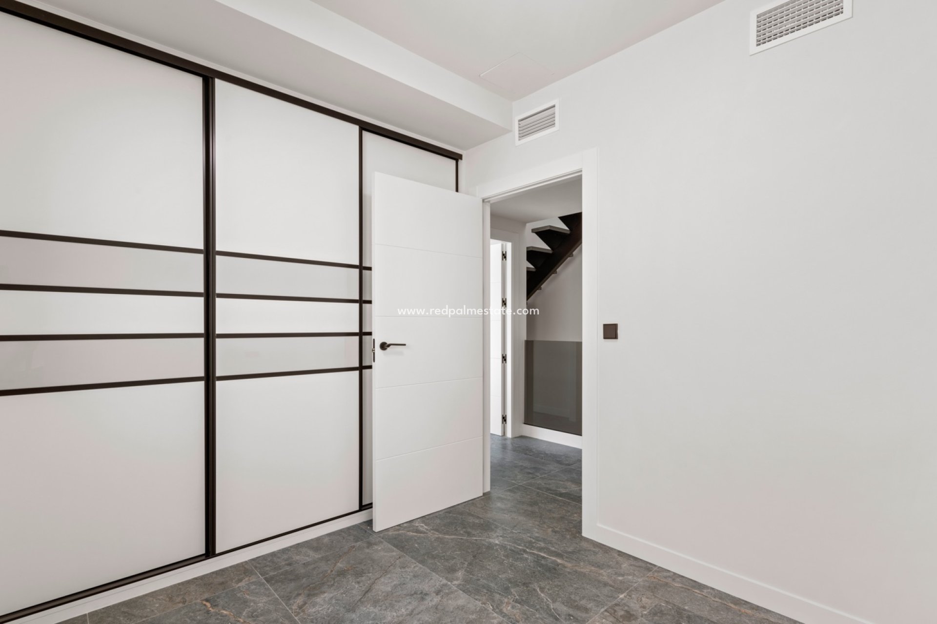 Resale - Villa -
Torre de la Horadada