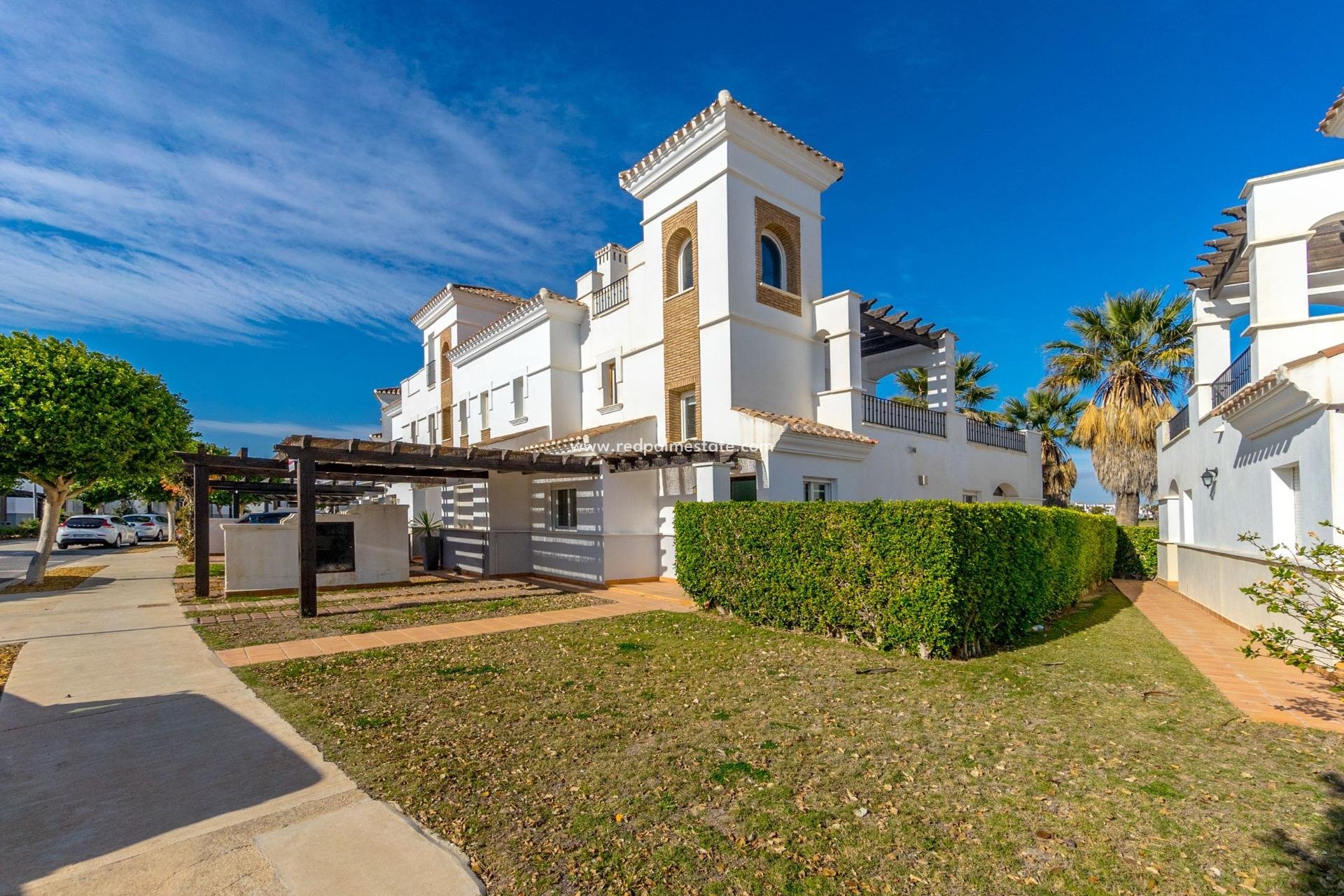 Resale - Villa -
Torre - Pacheco - Roldán