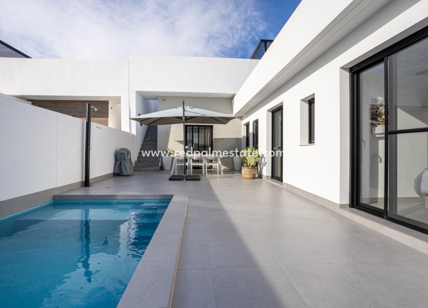 Resale - Villa -
Torre Pacheco - Roldán