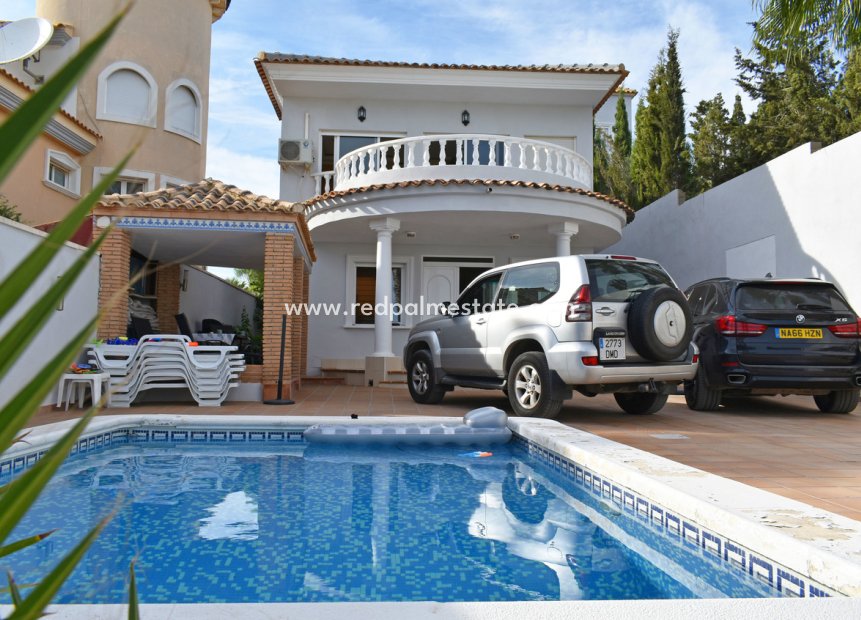 Resale - Villa -
Torremendo - Costa Blanca
