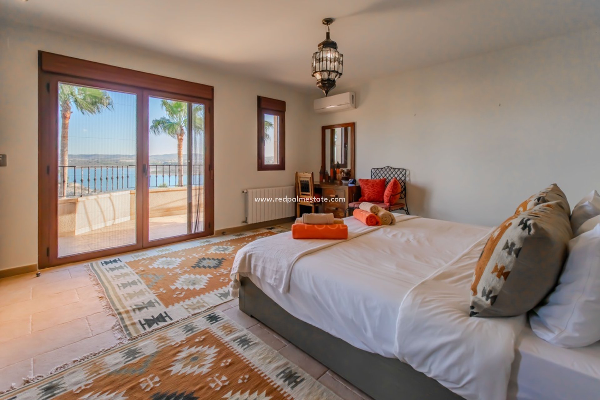 Resale - Villa -
Torremendo