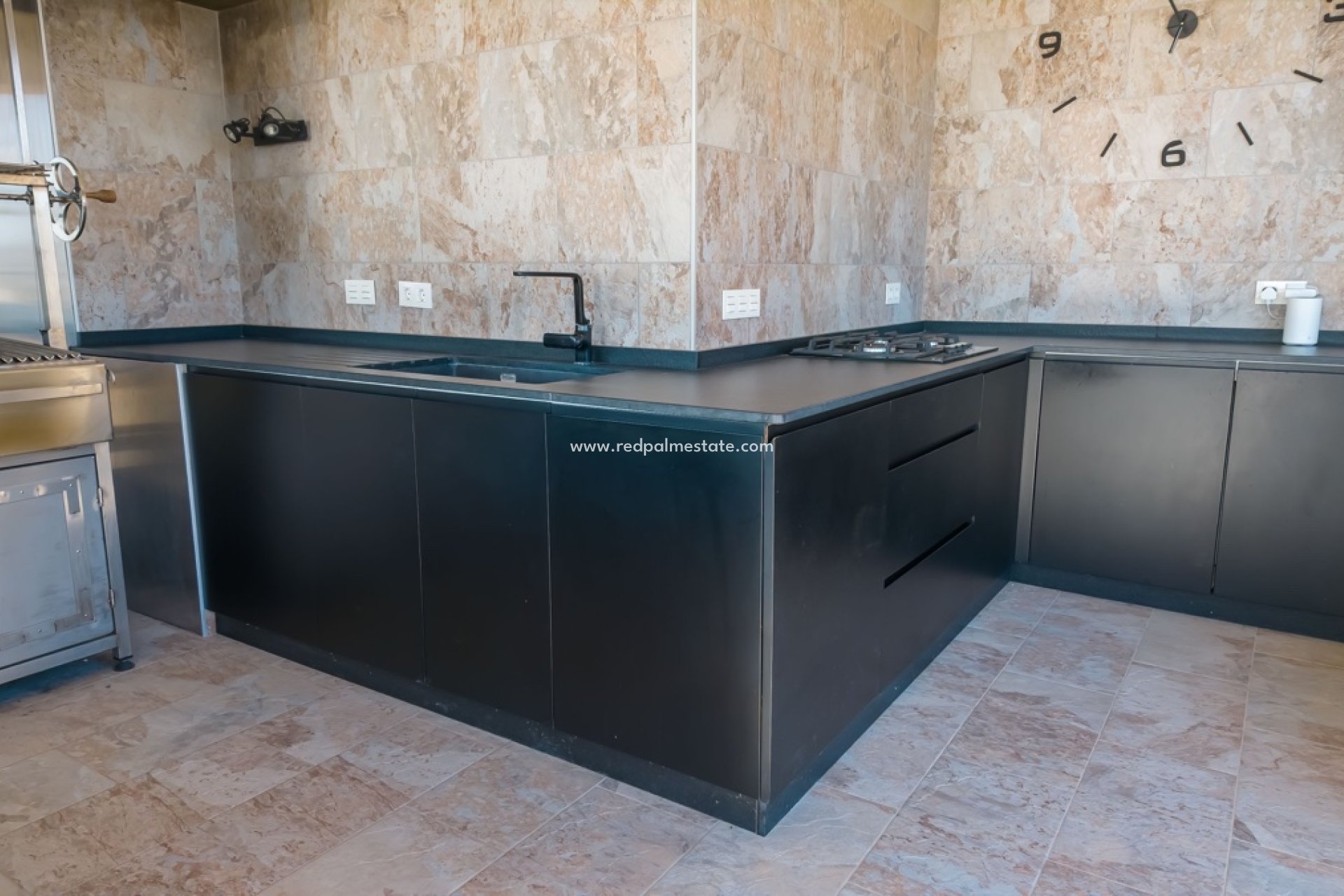 Resale - Villa -
Torremendo