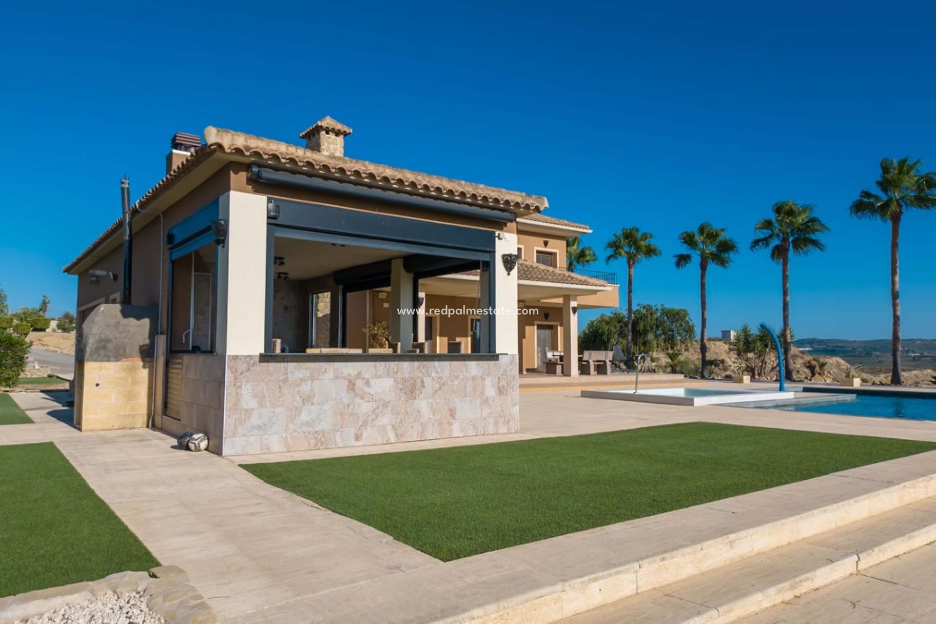 Resale - Villa -
Torremendo