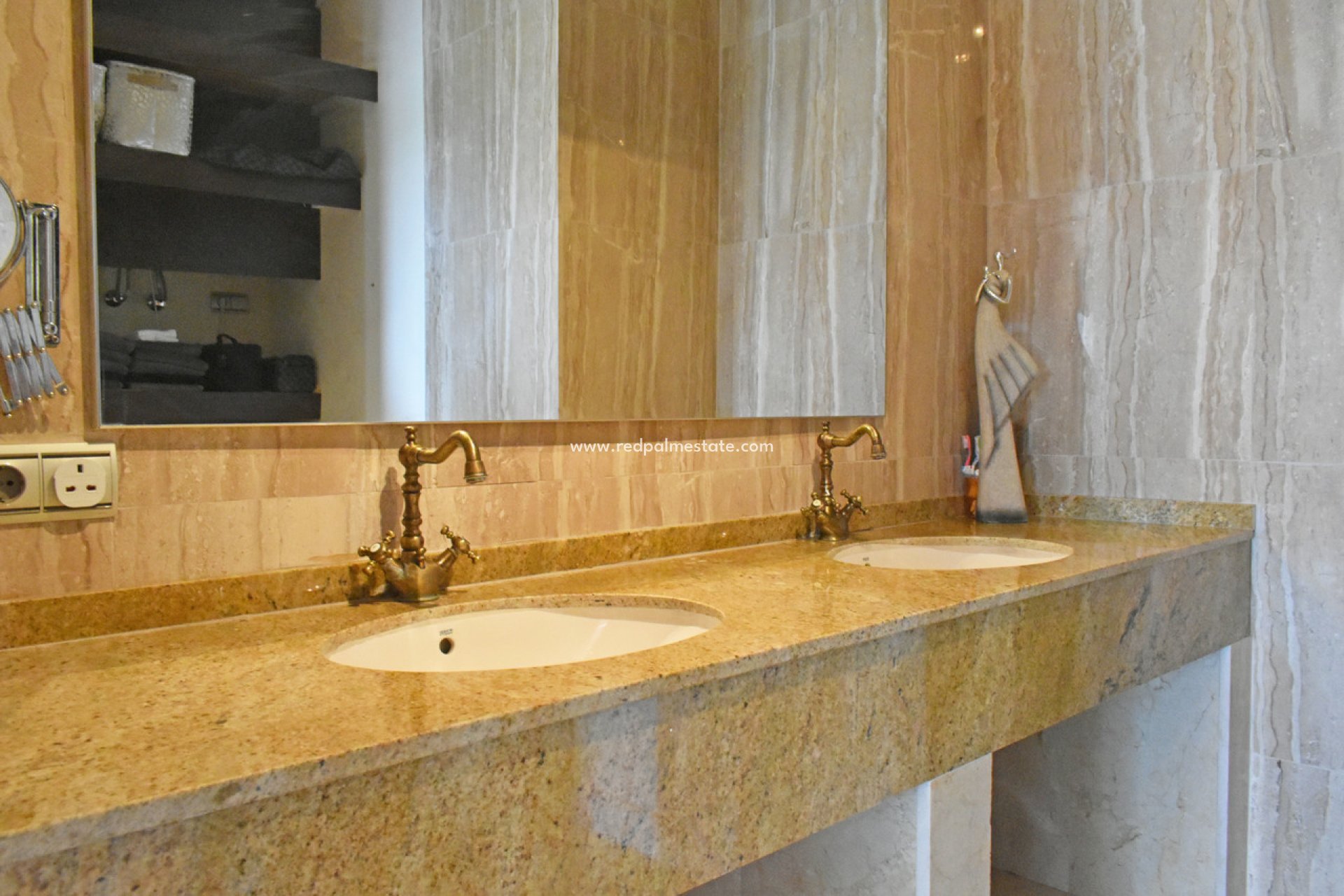 Resale - Villa -
Torremendo