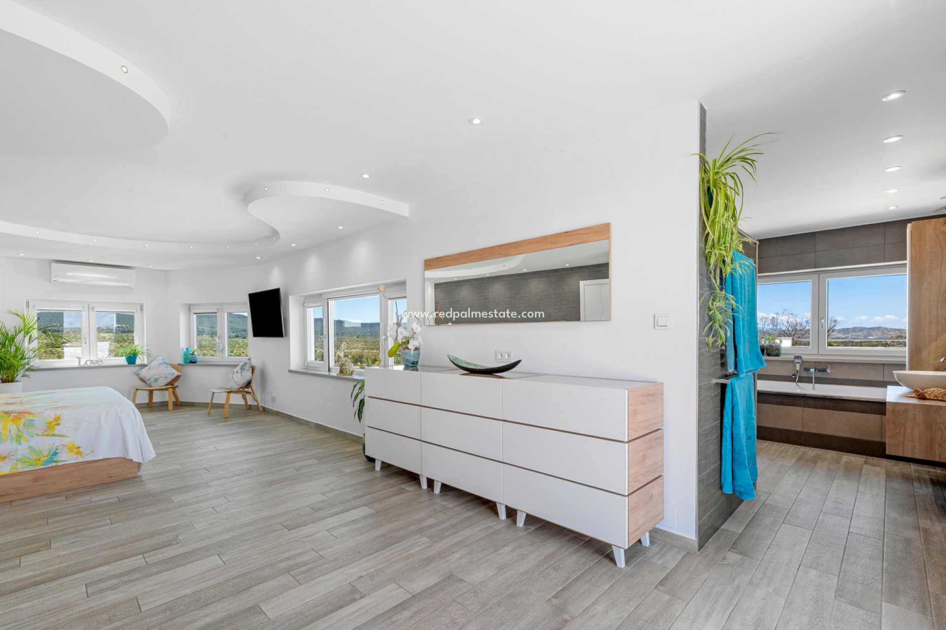 Resale - Villa -
Torremendo